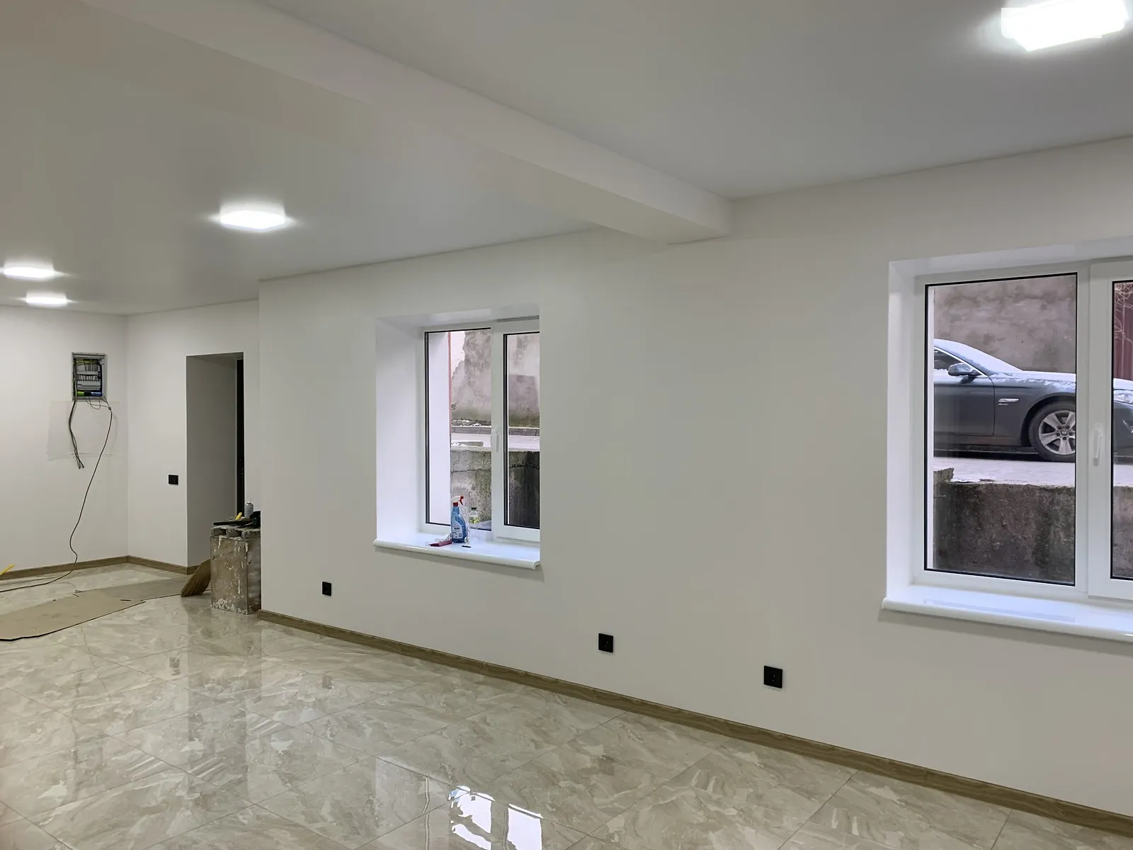 Продається приміщення вільного призначення 74.4 кв. м в 10-поверховій будівлі, цена: 50000 $ - фото 1