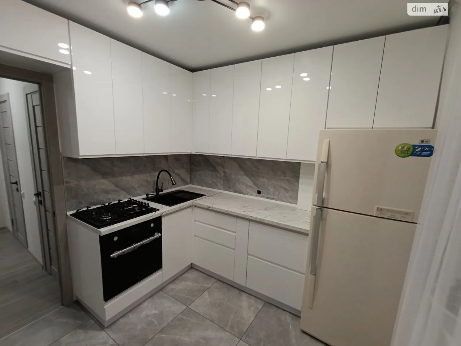 Продается 2-комнатная квартира 53.7 кв. м в Днепре, мас. Тополь-3, 21 - фото 1
