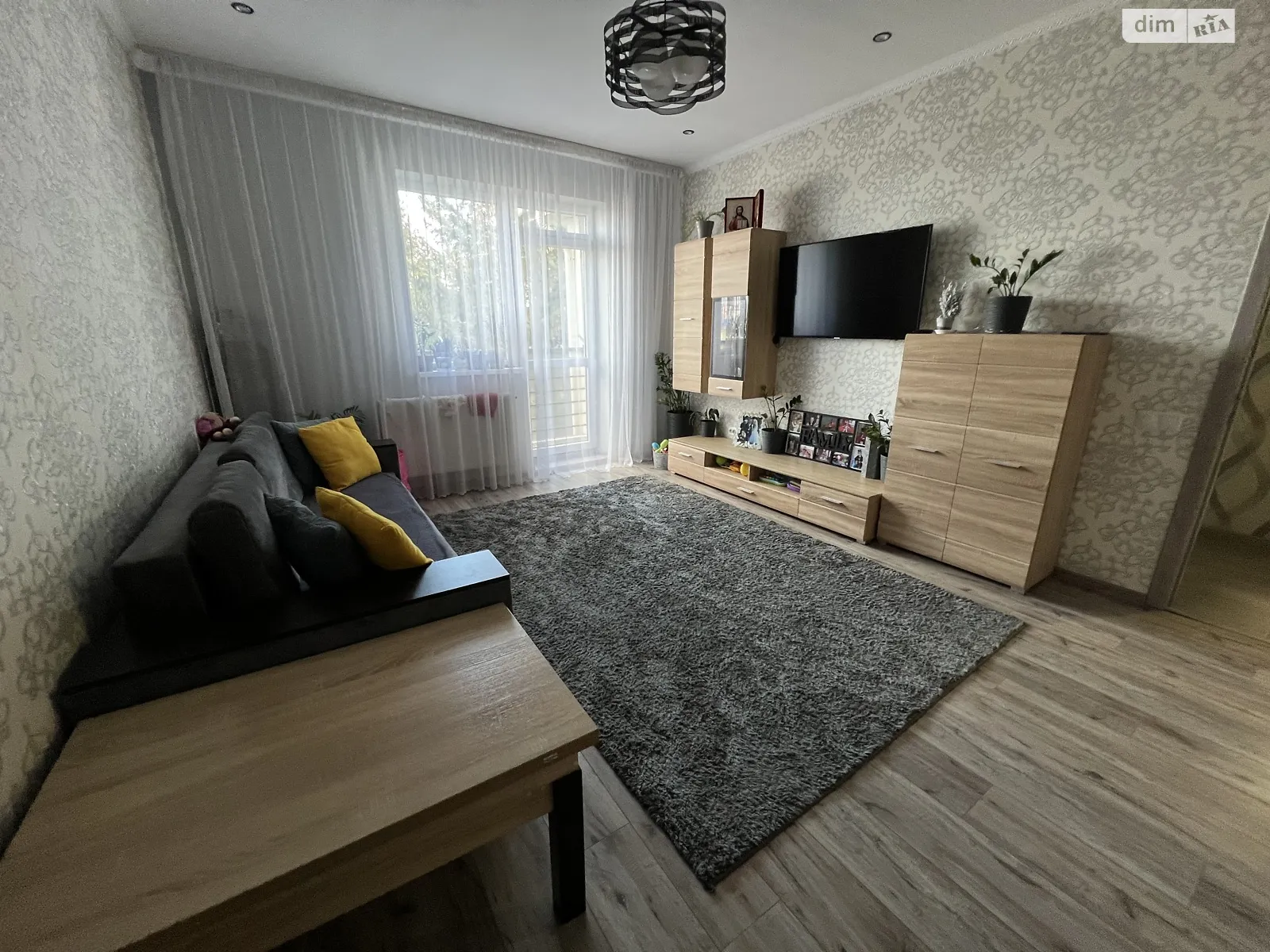 Продается 1-комнатная квартира 45.3 кв. м в Ужгороде, ул. Капушанская(Победы) - фото 1