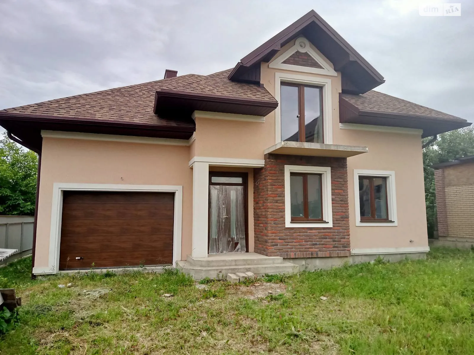 Продается дом на 2 этажа 185.8 кв. м с подвалом, цена: 158000 $ - фото 1