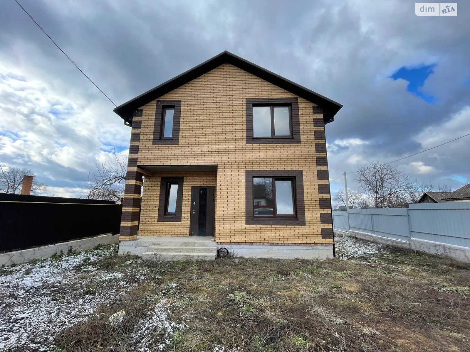 Продается дом на 2 этажа 115 кв. м с участком, цена: 92000 $ - фото 1