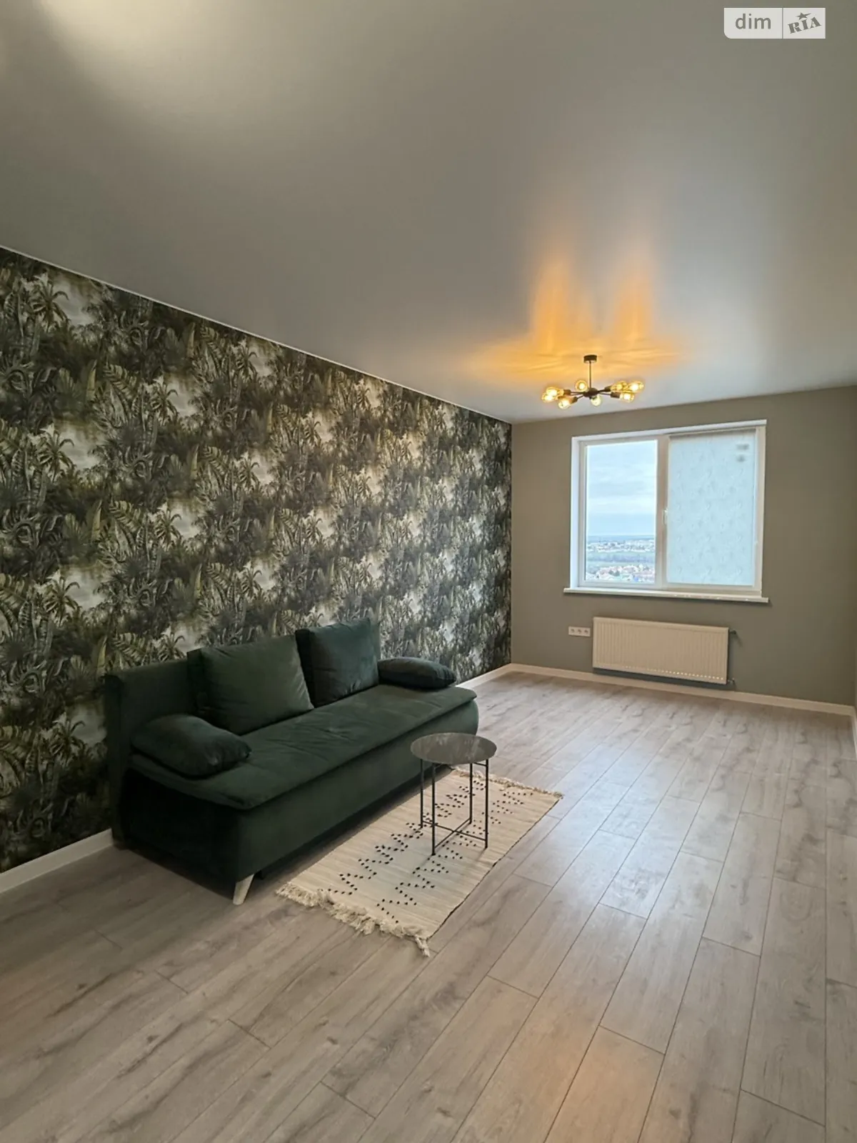 Продается 1-комнатная квартира 41 кв. м в Одессе, ул. Жемчужная, 8 - фото 1