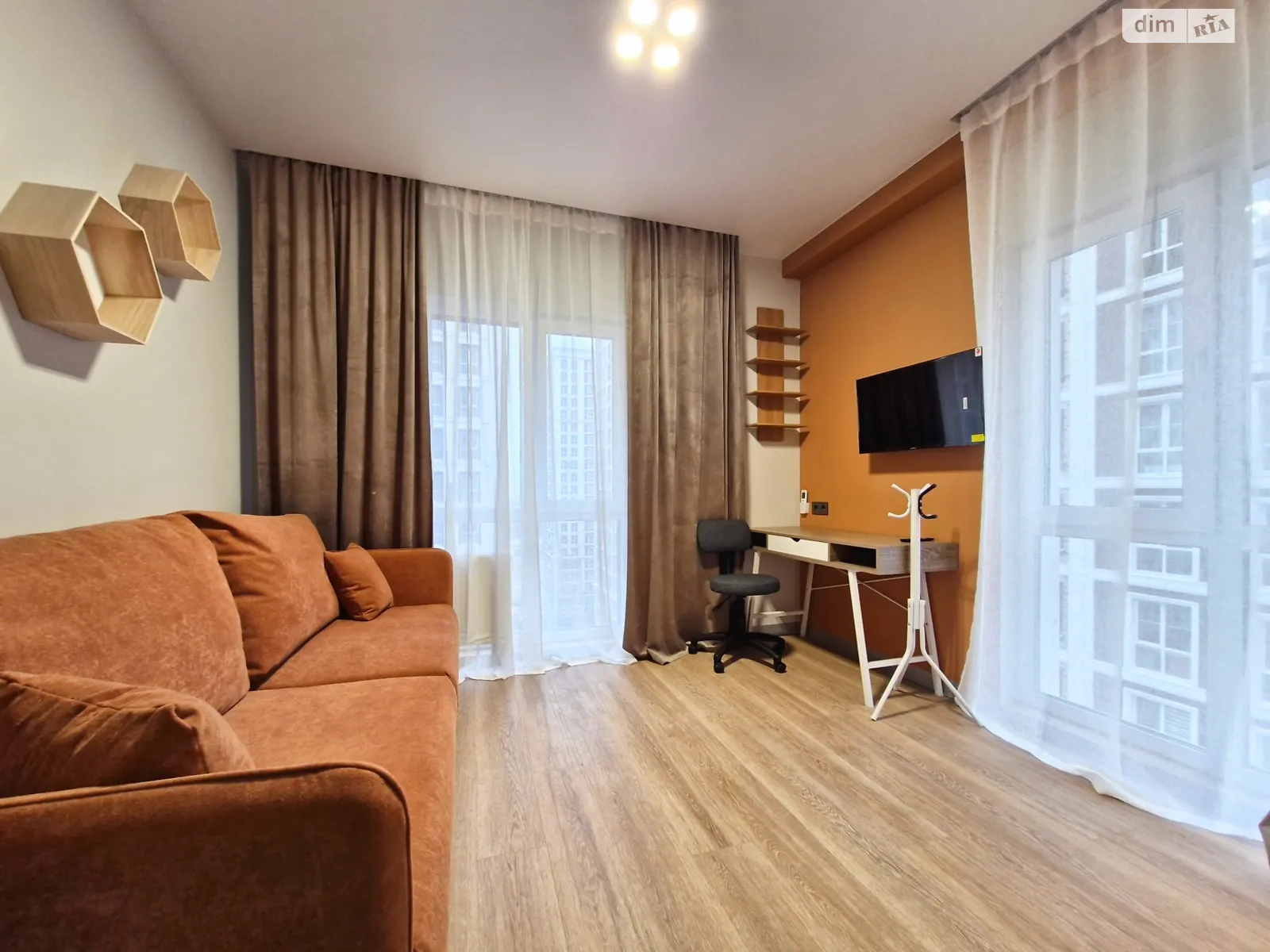 Продается 2-комнатная квартира 42 кв. м в Киеве, ул. Михаила Максимовича, 26Г - фото 1