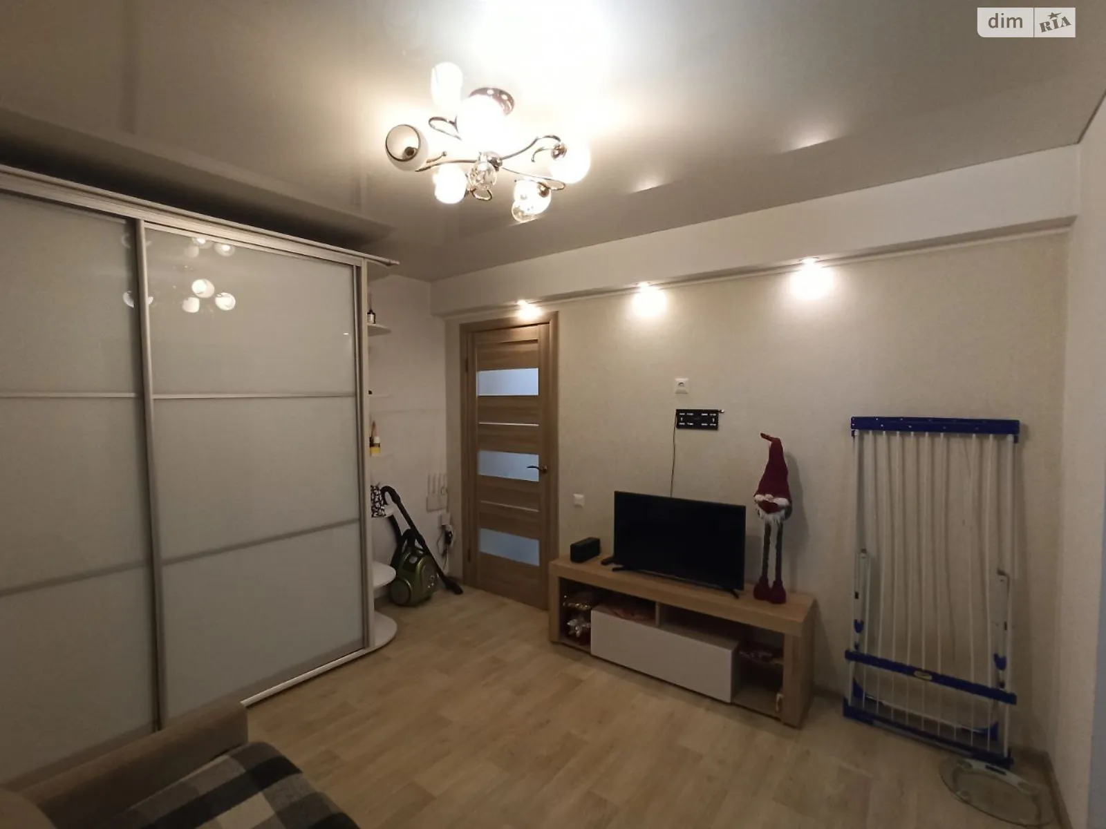 Продается 1-комнатная квартира 29.2 кв. м в, цена: 23500 $ - фото 1