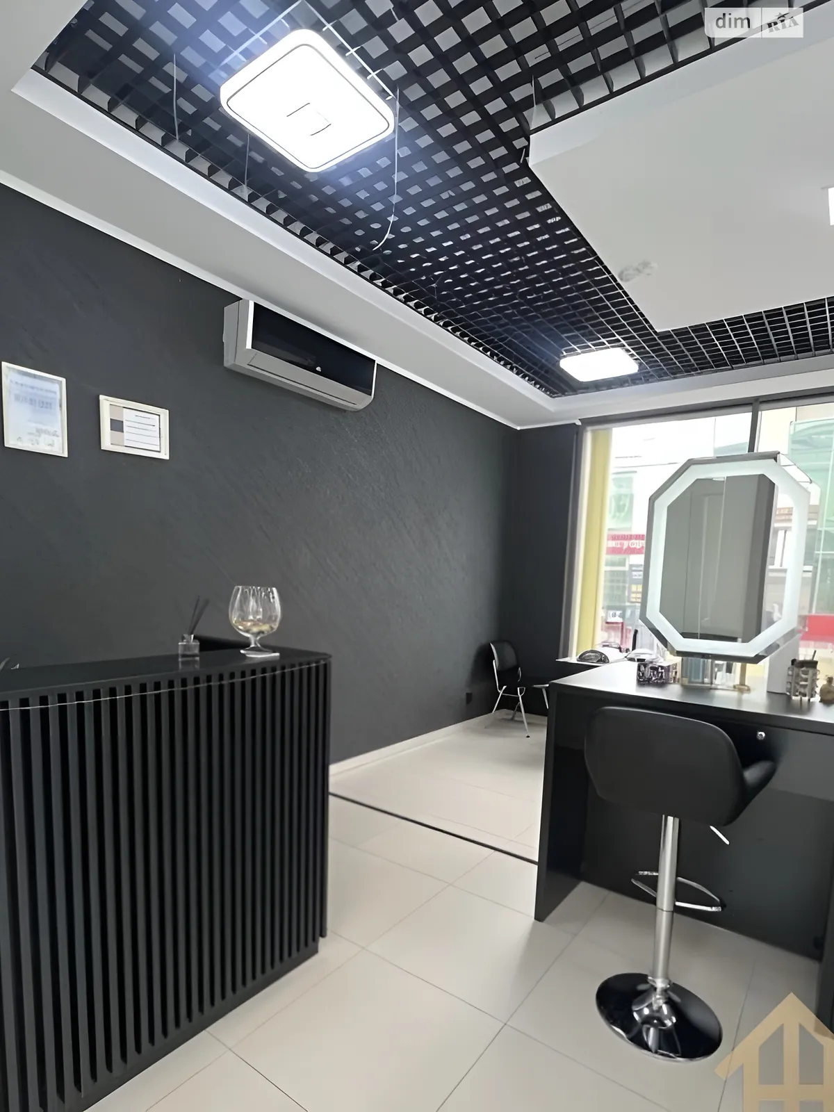 Сдается в аренду офис 30 кв. м в бизнес-центре, цена: 12500 грн - фото 1
