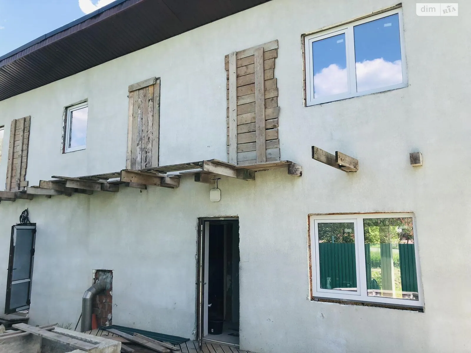 Продается дом на 2 этажа 180 кв. м с мансардой, цена: 79800 $ - фото 1