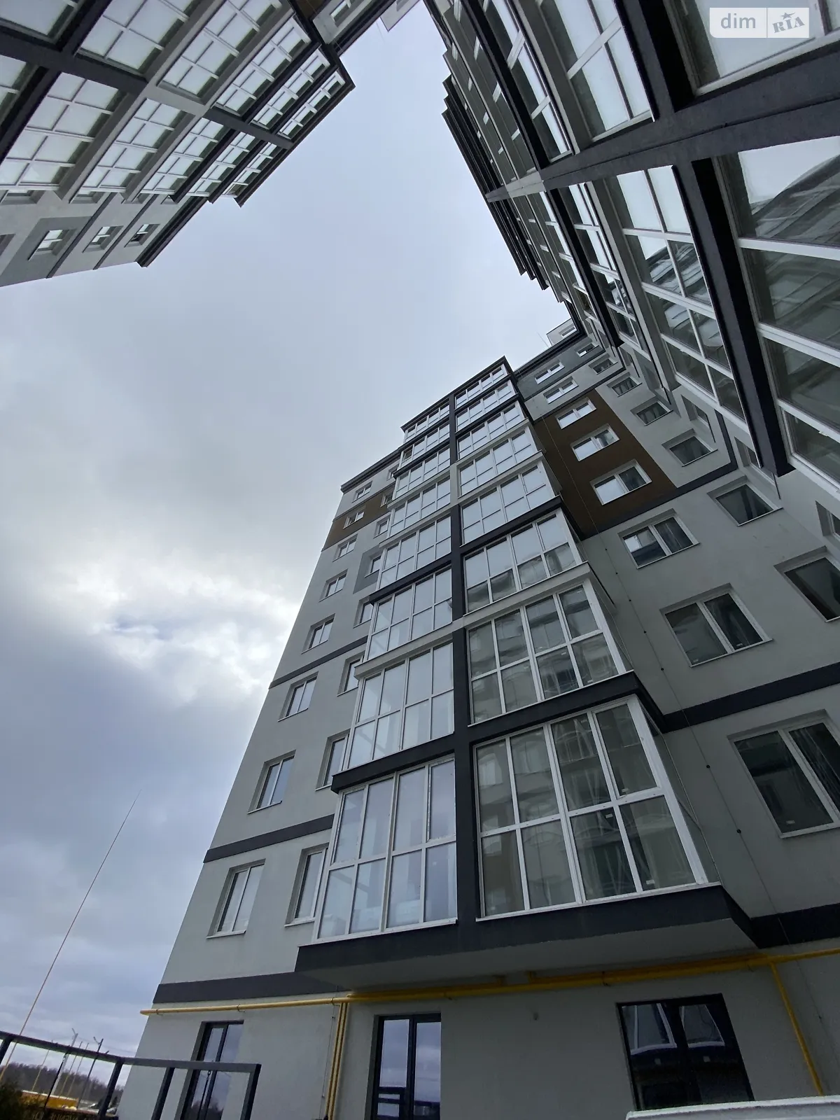 Продається 2-кімнатна квартира 55 кв. м у Бучі, вул. Бориса Гмирі, 7А - фото 1