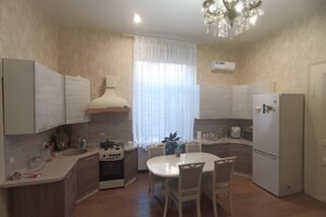 Продажа квартиры, Закарпатская, Мукачево, р‑н. Центр, ул. Ярослава Мудрого