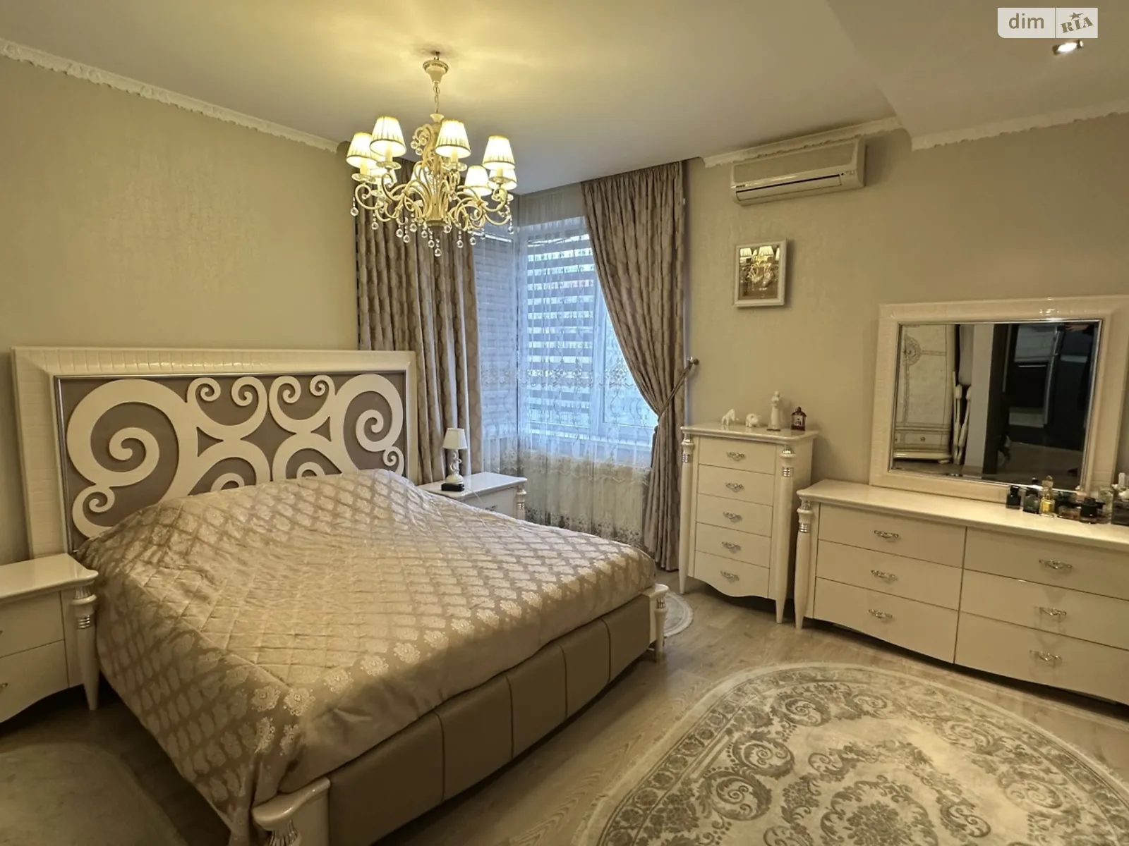Продається 2-кімнатна квартира 83 кв. м у Одесі, вул. Середньофонтанська - фото 1