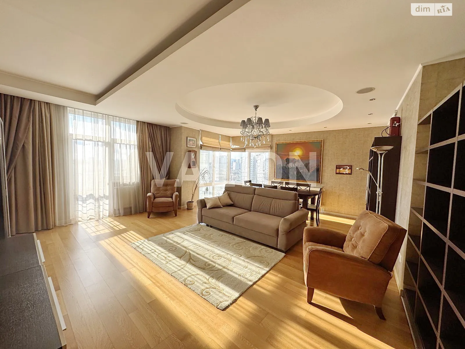 Продается 3-комнатная квартира 157.1 кв. м в Киеве, ул. Юрия Ильенко, 18Б - фото 1