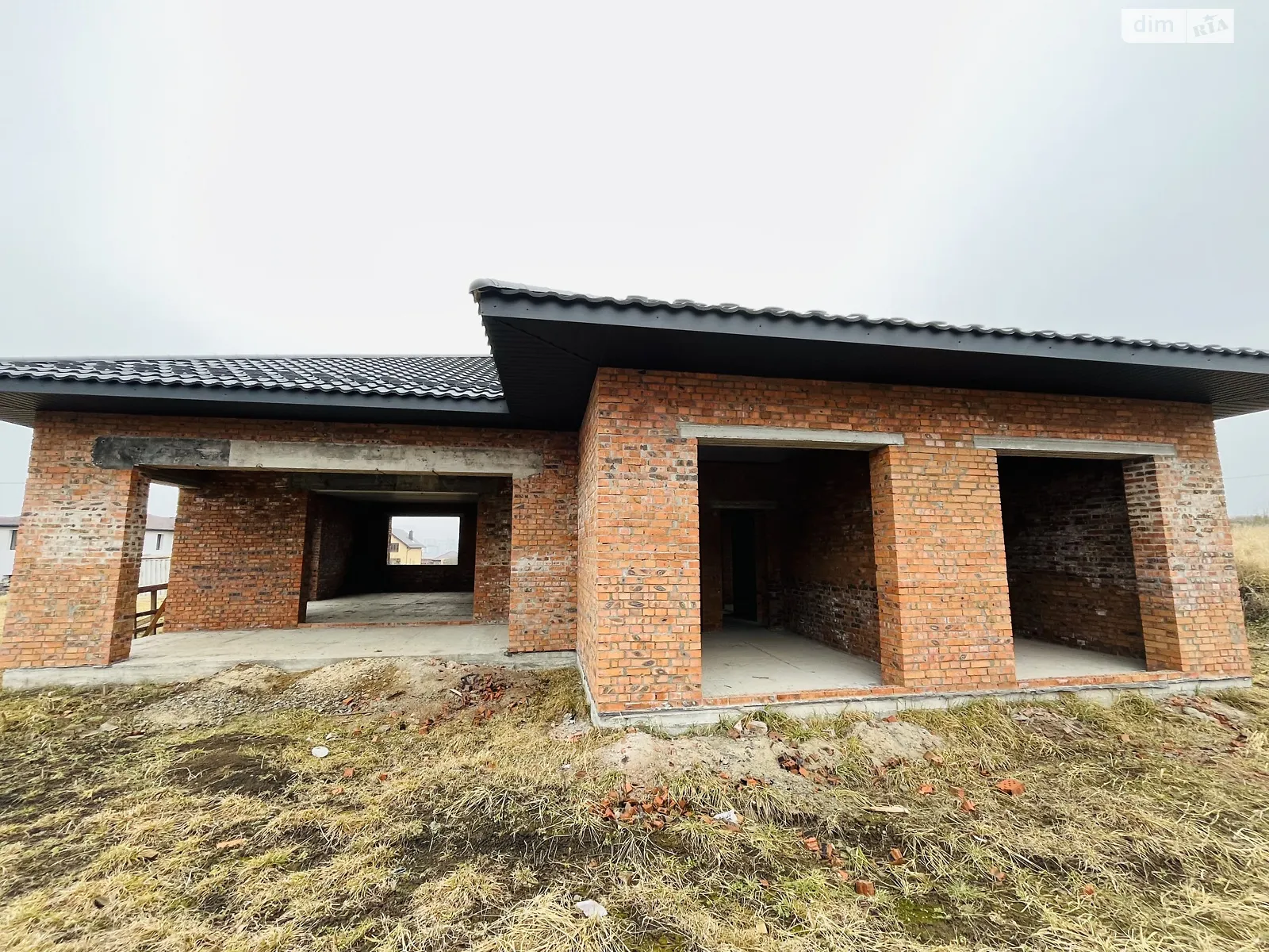 Продается одноэтажный дом 209 кв. м с садом, цена: 145000 $ - фото 1