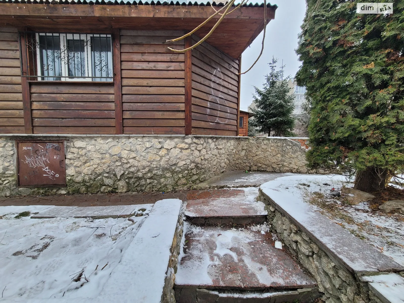 Продается помещения свободного назначения 80 кв. м в 5-этажном здании, цена: 56000 $ - фото 1