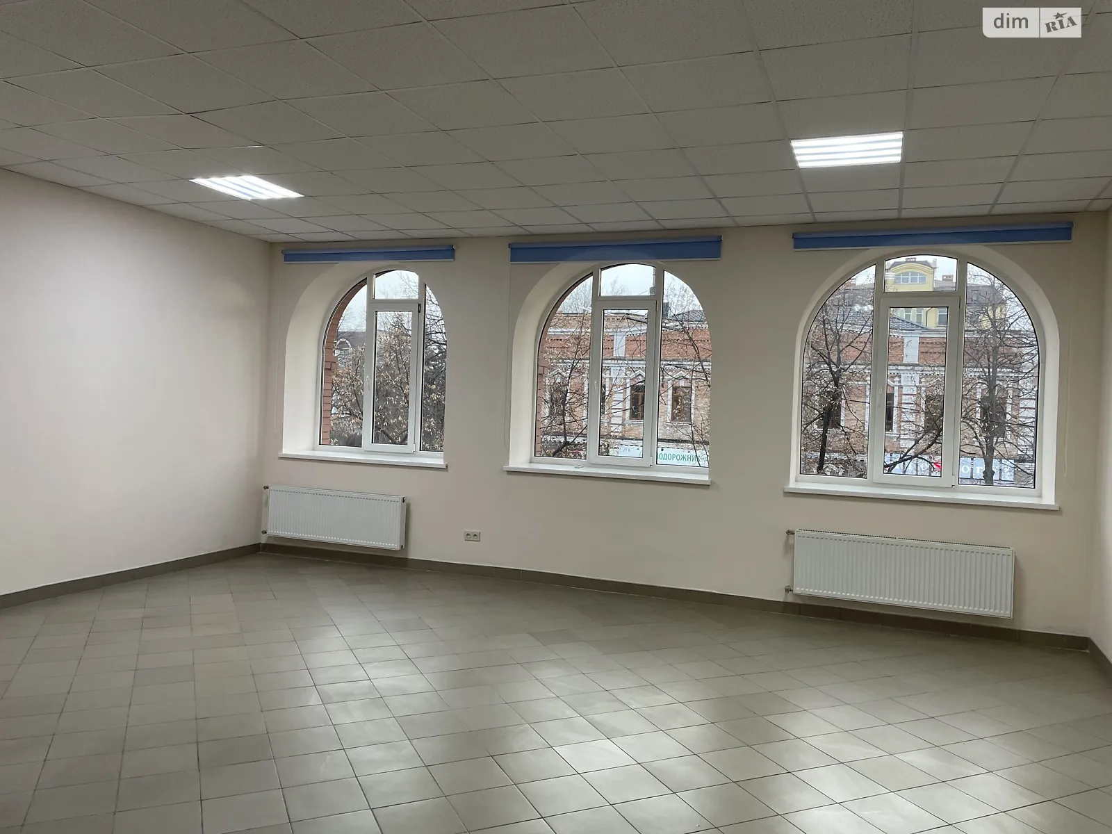 Здається в оренду офіс 49.8 кв. м в бізнес-центрі, цена: 10200 грн - фото 1