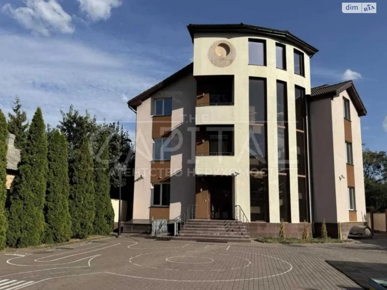 Продается помещения свободного назначения 928 кв. м в 3-этажном здании, цена: 1500000 € - фото 1