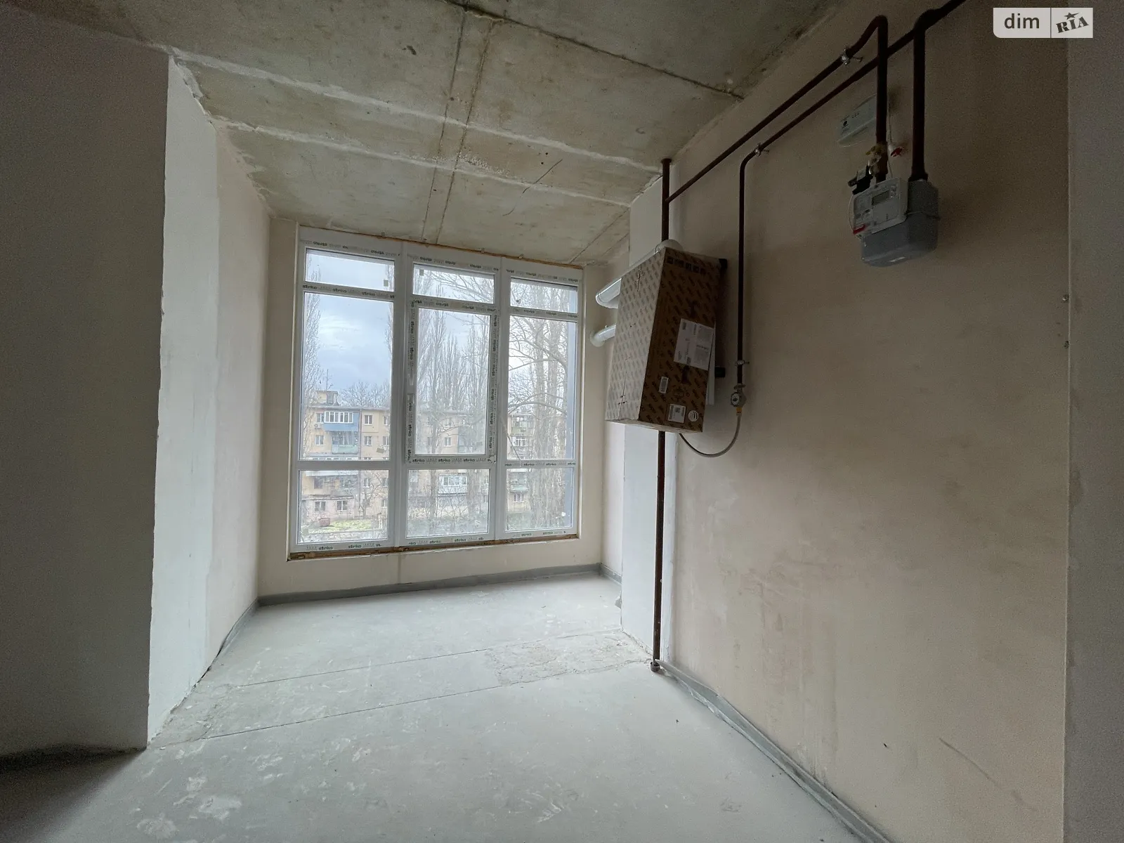 Продается 1-комнатная квартира 40 кв. м в Одессе, ул. Космонавтов - фото 1