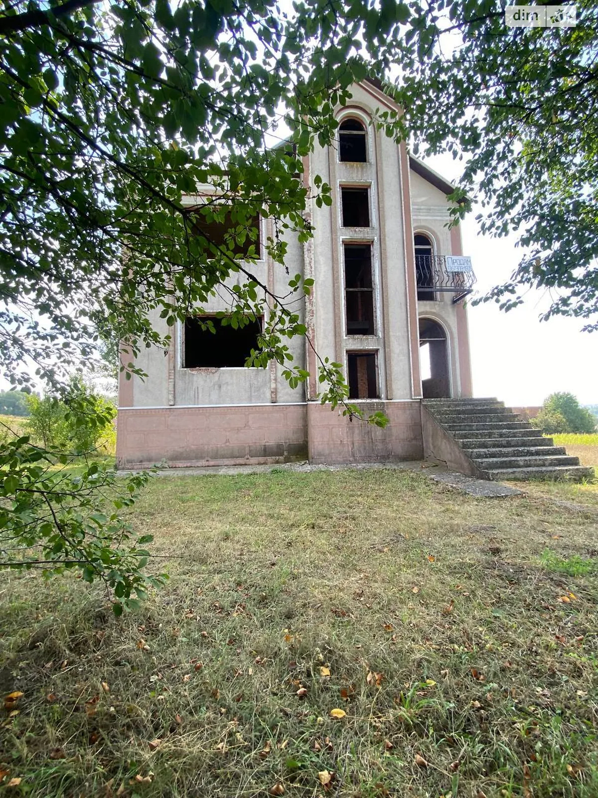 Продается дом на 2 этажа 270.5 кв. м с мансардой, цена: 43000 $ - фото 1