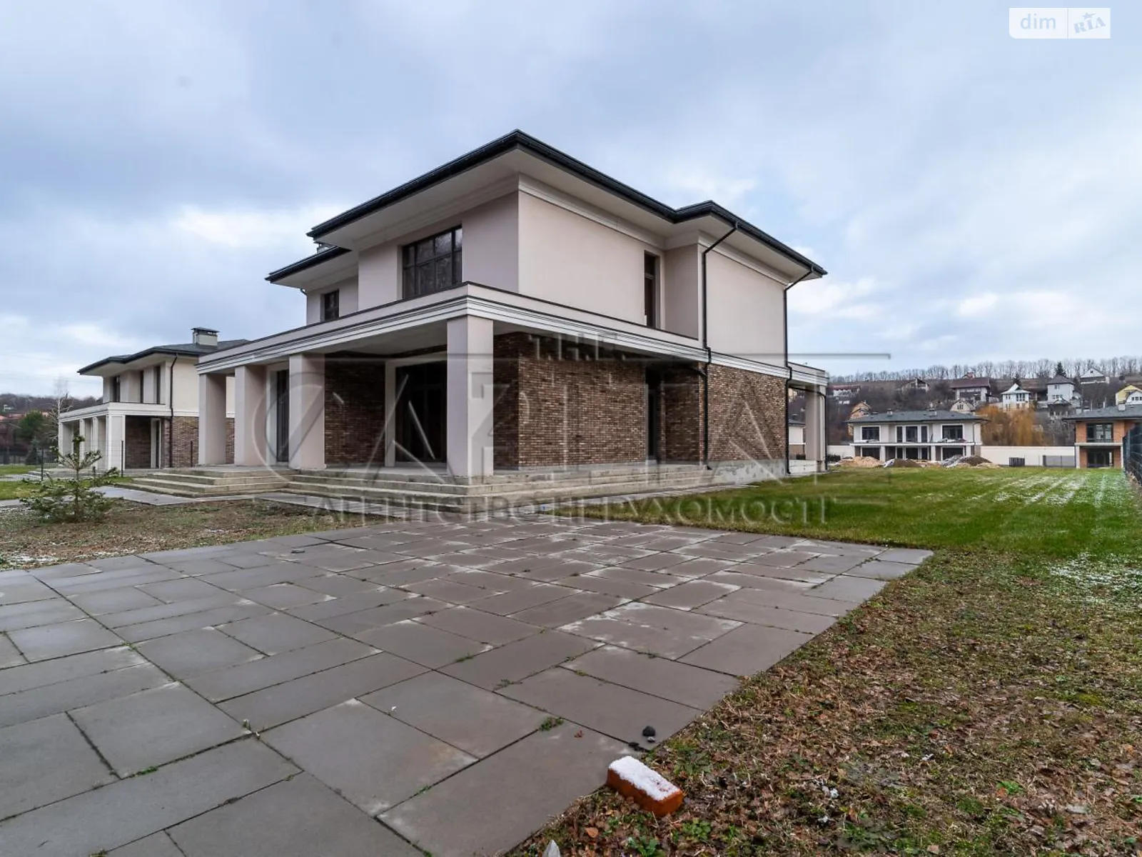 Продається будинок 2 поверховий 309 кв. м з каміном, цена: 417150 $ - фото 1