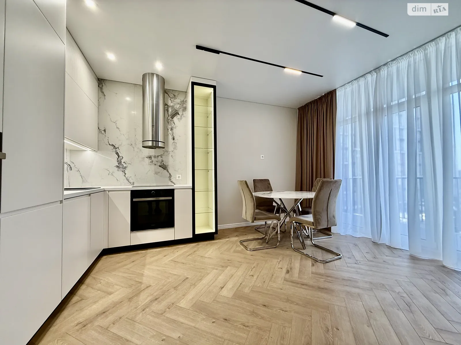Продается 2-комнатная квартира 68 кв. м в Ужгороде, цена: 134999 $ - фото 1