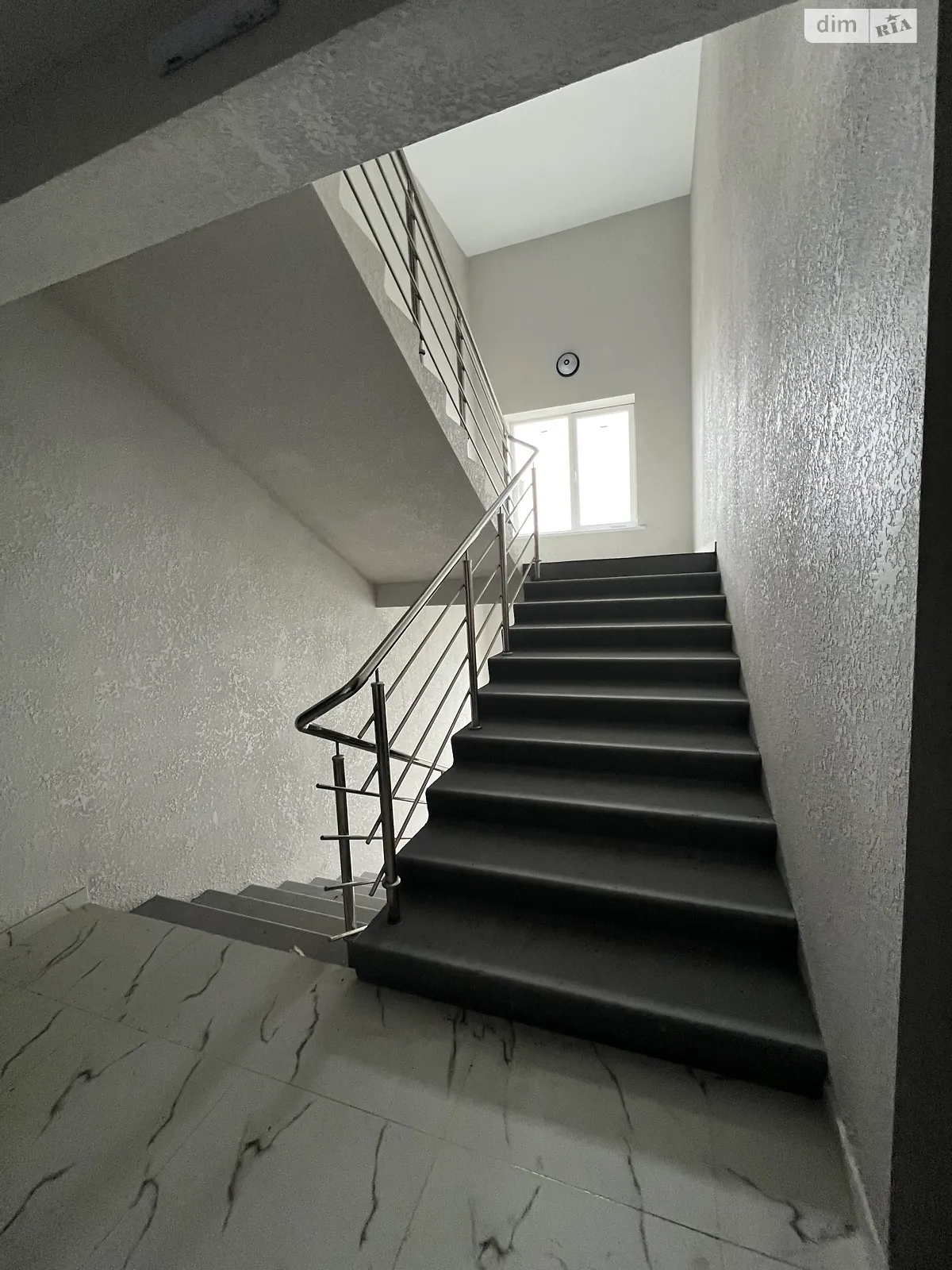 Продається 2-кімнатна квартира 64.1 кв. м у Рівному, цена: 3487040 $ - фото 1
