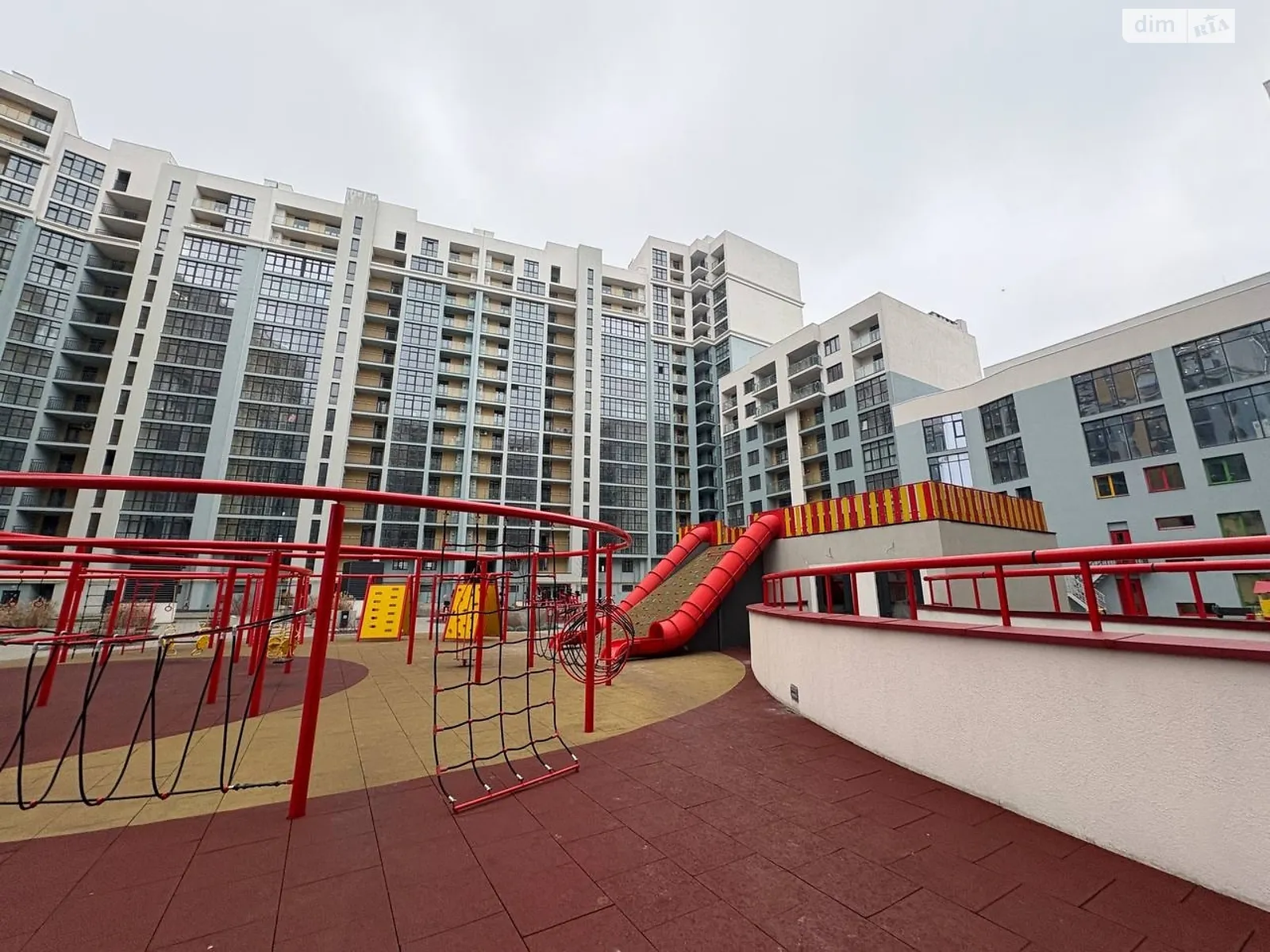 Продається 2-кімнатна квартира 74 кв. м у Львові, вул. Стрийська, 108 - фото 1