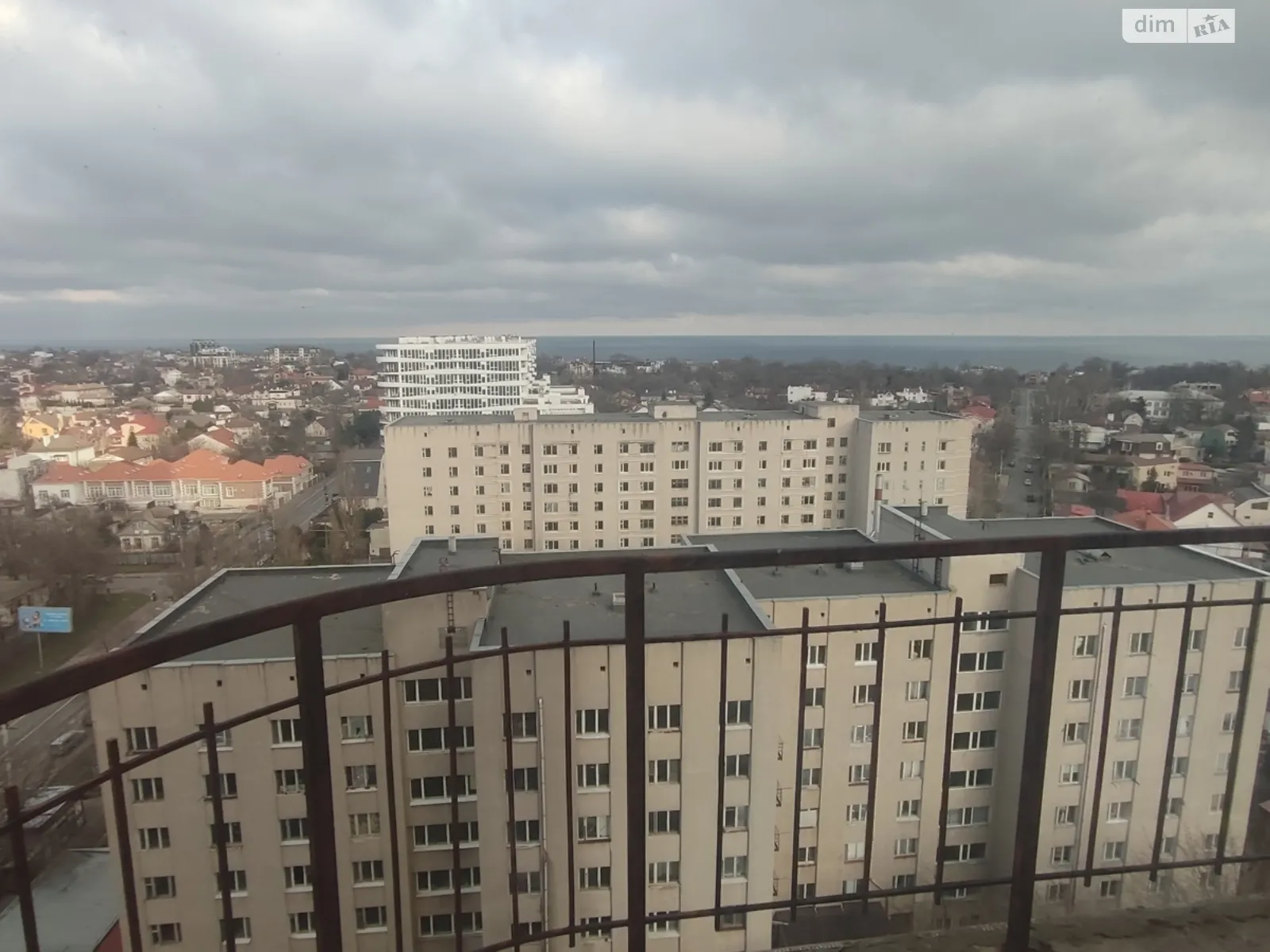 Продається 1-кімнатна квартира 41 кв. м у Одесі, вул. Макаренка, 2А - фото 1