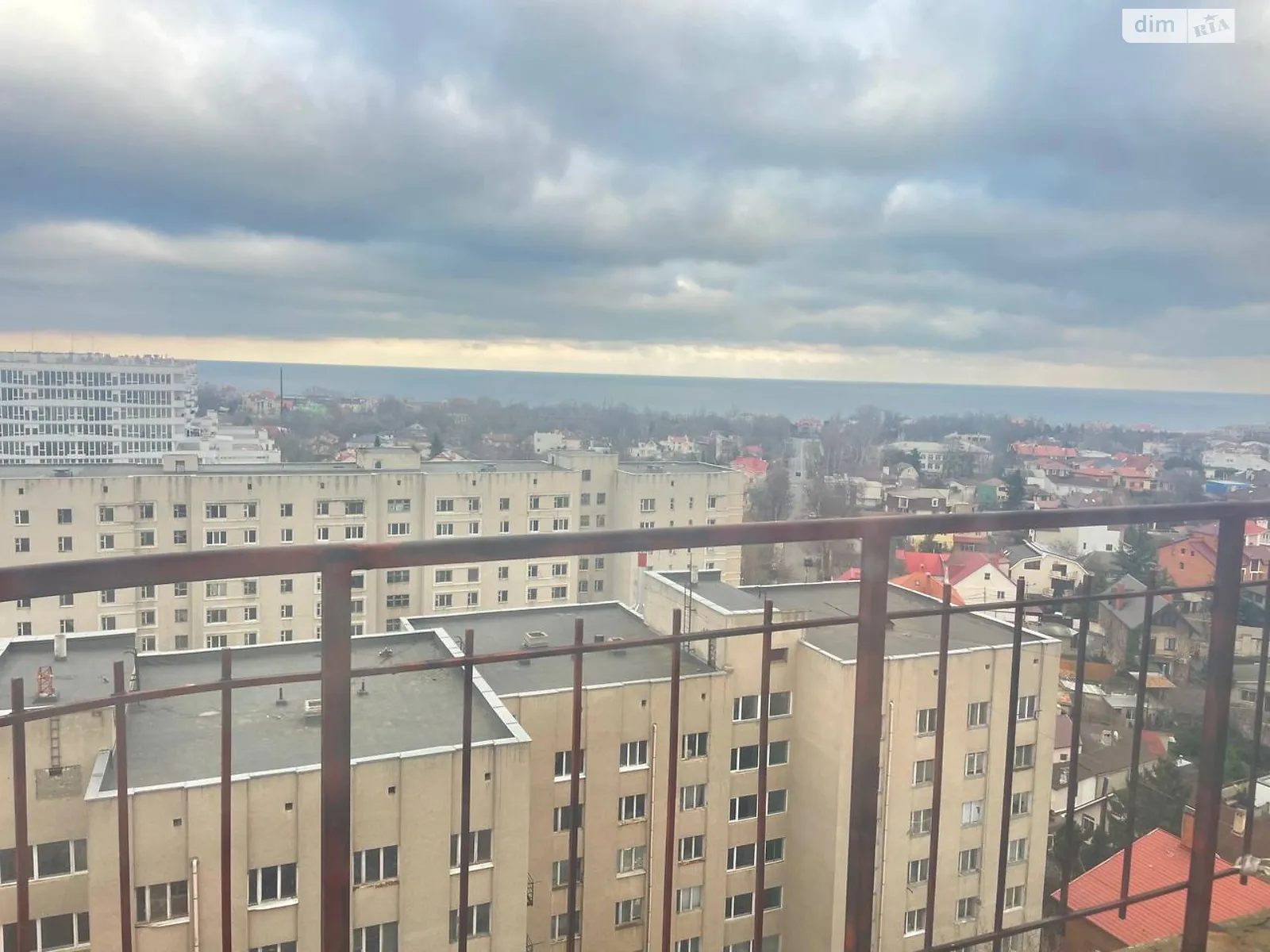 Продається 2-кімнатна квартира 68 кв. м у Одесі, вул. Макаренка - фото 1