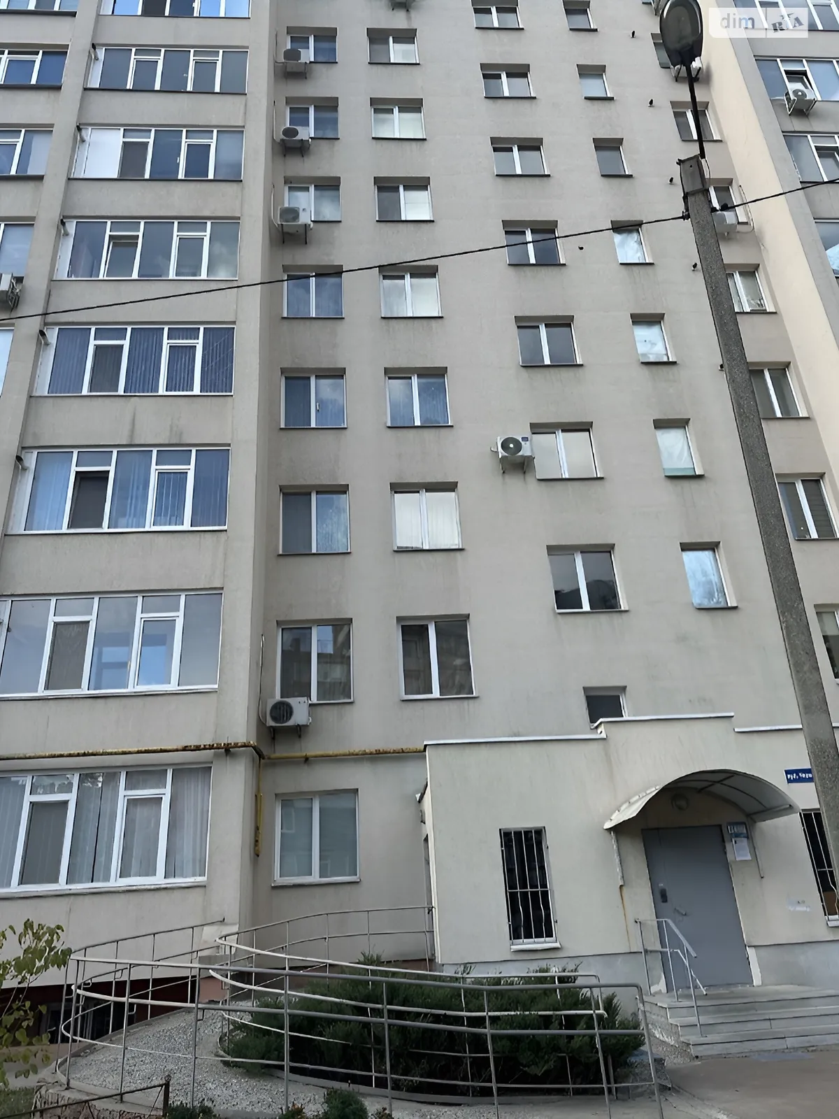 Продається 3-кімнатна квартира 70 кв. м у Сумах, вул. Героїв Крут - фото 1