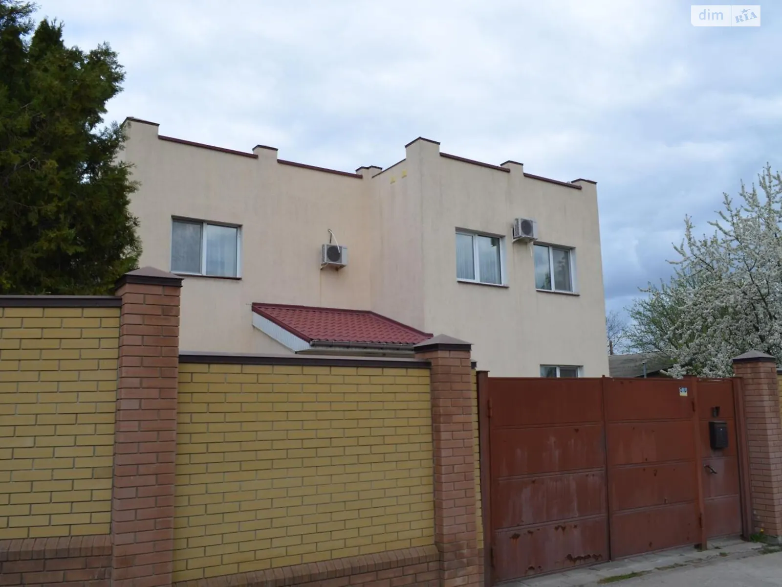 Продається будинок 2 поверховий 169 кв. м з садом, цена: 135000 $ - фото 1