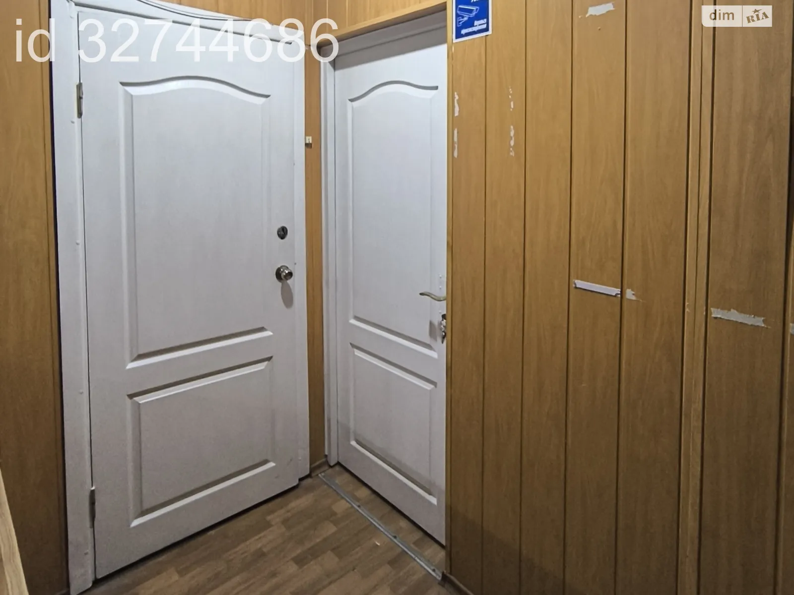 Сдается в аренду офис 26 кв. м в бизнес-центре, цена: 5200 $ - фото 1