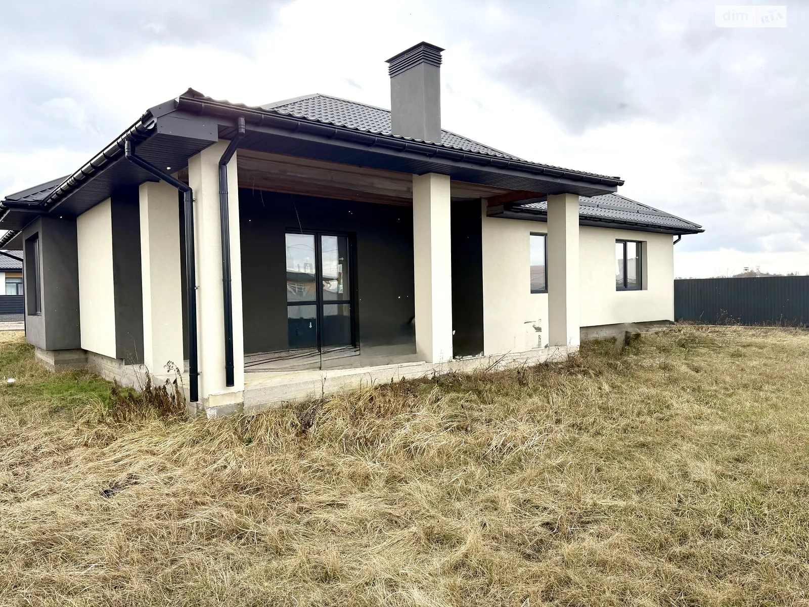 Продается одноэтажный дом 134 кв. м с верандой, цена: 85000 $ - фото 1