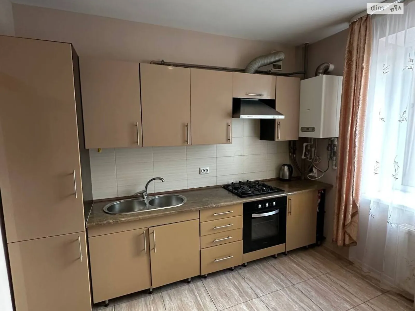 Продається 2-кімнатна квартира 69.4 кв. м у Івано-Франківську, вул. Галицька - фото 1