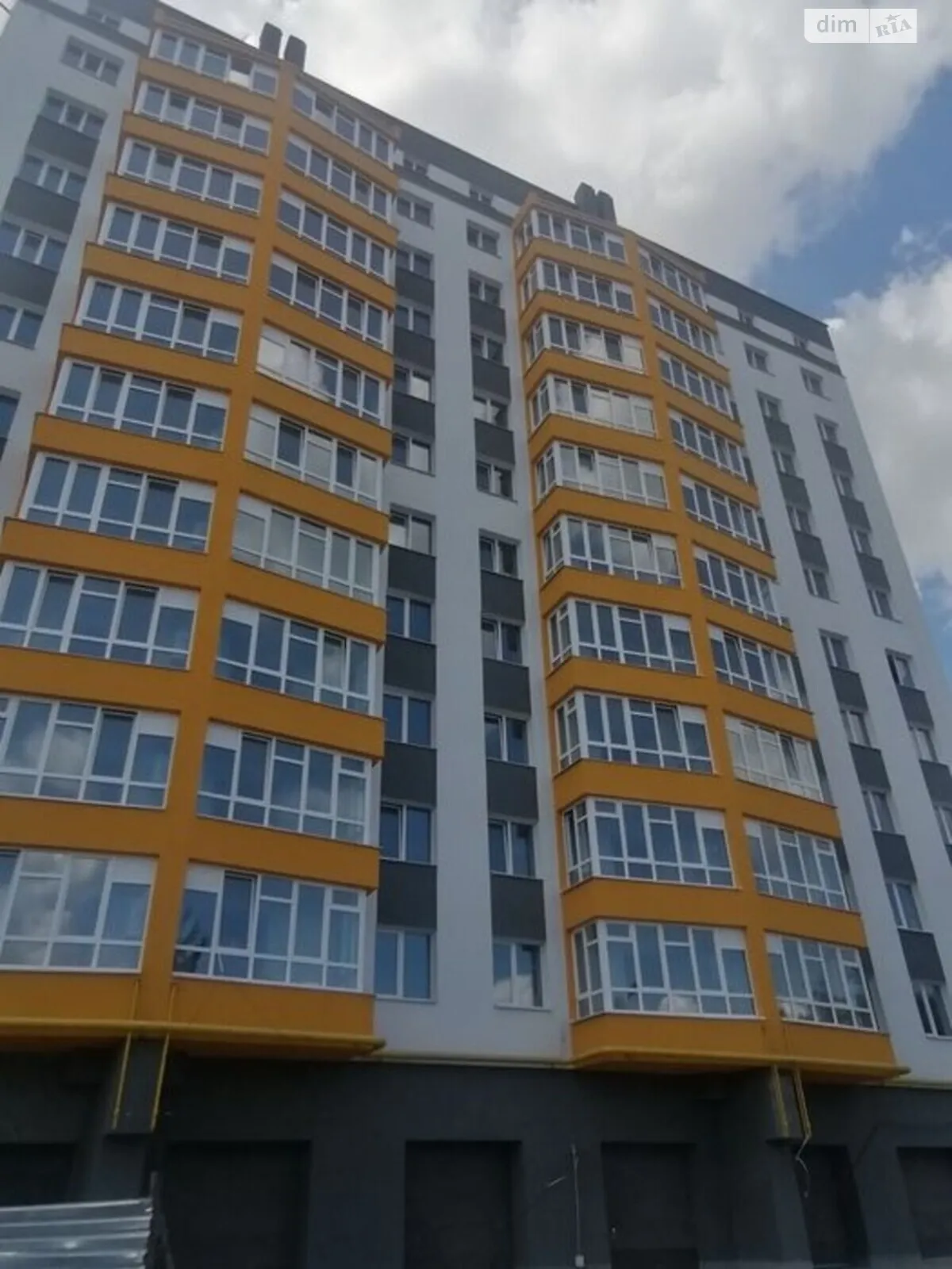 Продається 1-кімнатна квартира 55 кв. м у Хмельницькому, вул. Степана Бандери - фото 1