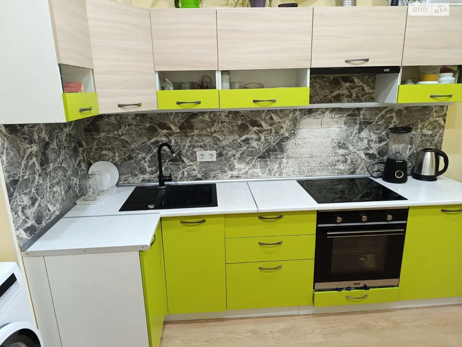 Продається 1-кімнатна квартира 45 кв. м у Лиманці, вул. Перлинна, 5А - фото 1