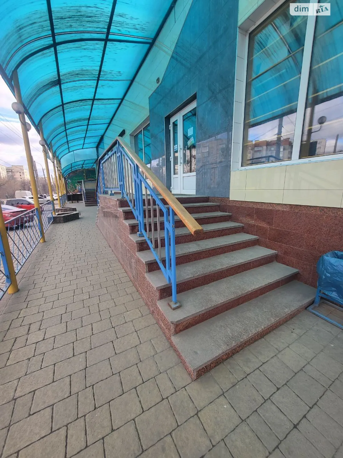 Сдается в аренду помещения свободного назначения 308 кв. м в 2-этажном здании, цена: 100000 грн - фото 1