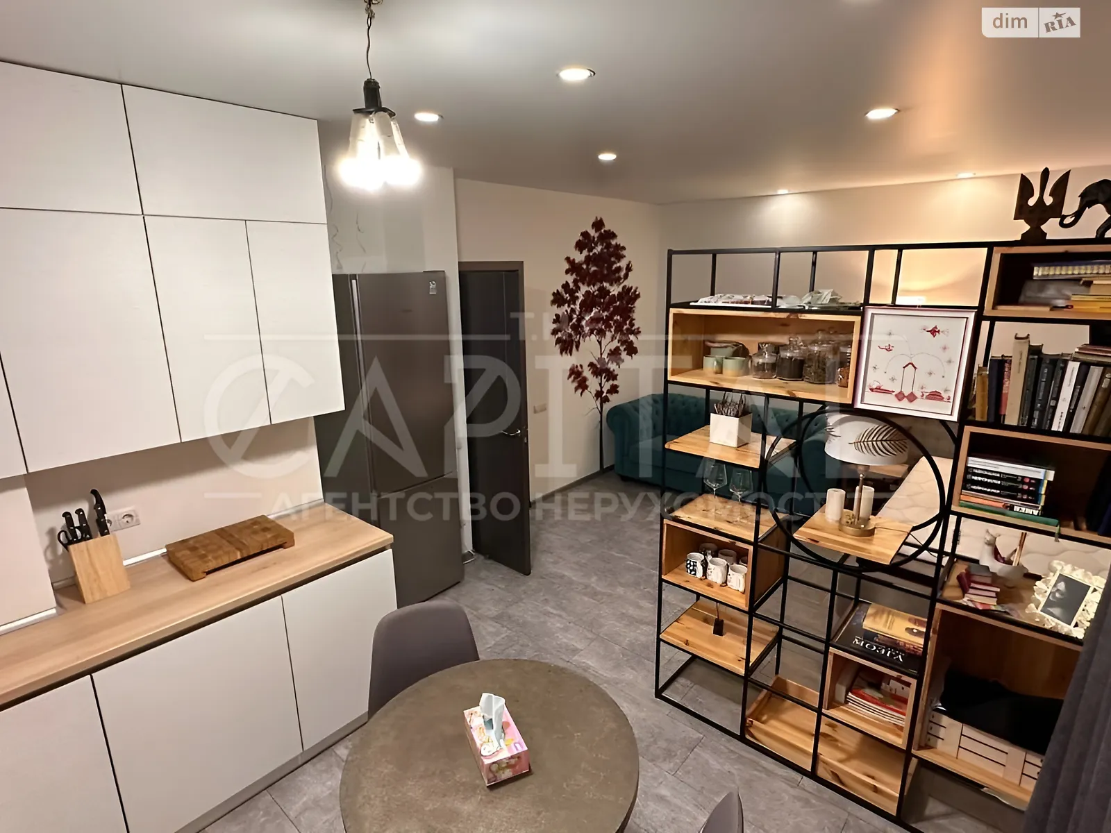 Продается 1-комнатная квартира 40 кв. м в Киеве, ул. Регенераторная - фото 1