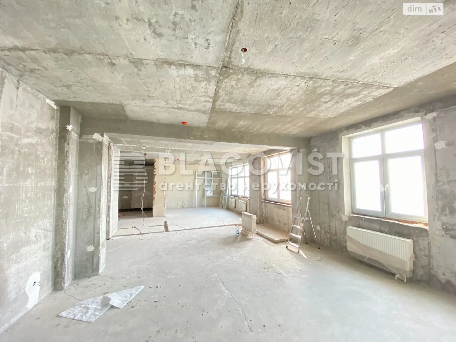 Продается 4-комнатная квартира 174.4 кв. м в Киеве, ул. Соломенская, 15А - фото 1