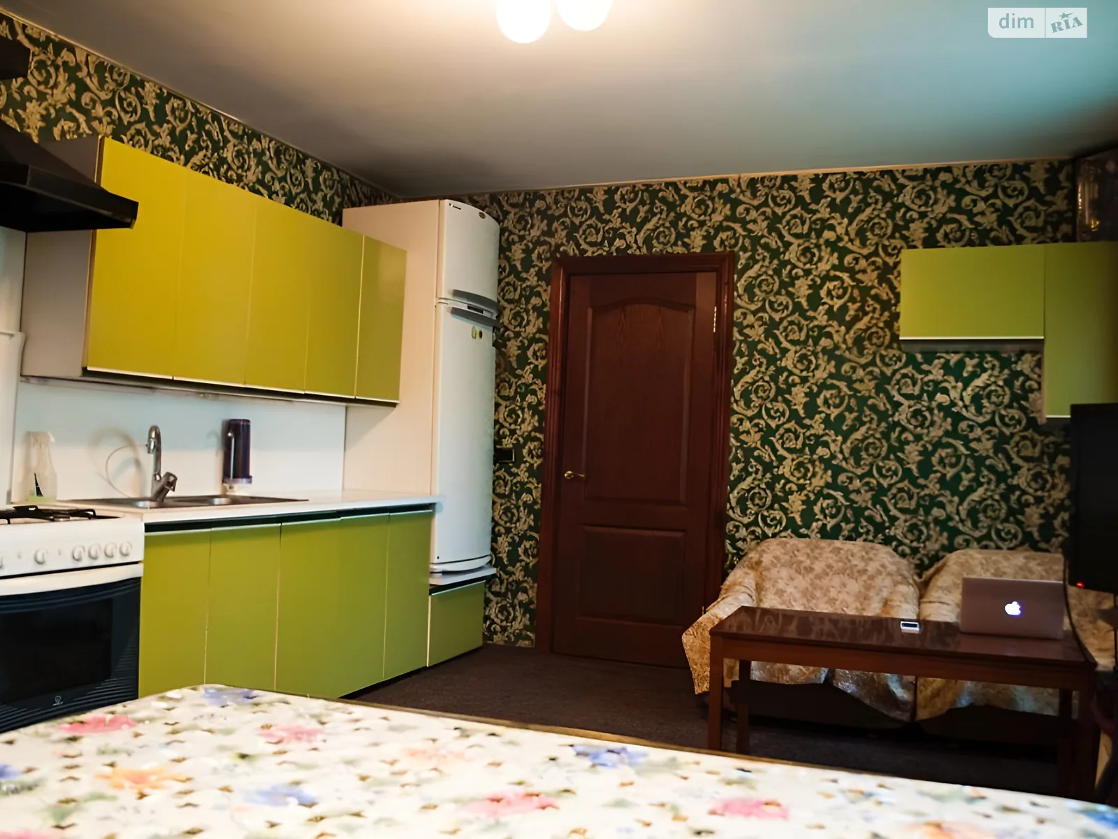 Продается дом на 2 этажа 160 кв. м с участком, цена: 59900 $ - фото 1