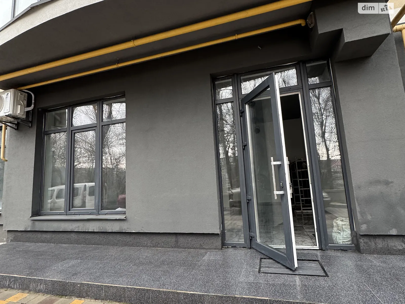 Здається в оренду приміщення вільного призначення 44 кв. м в 14-поверховій будівлі, цена: 500 $ - фото 1