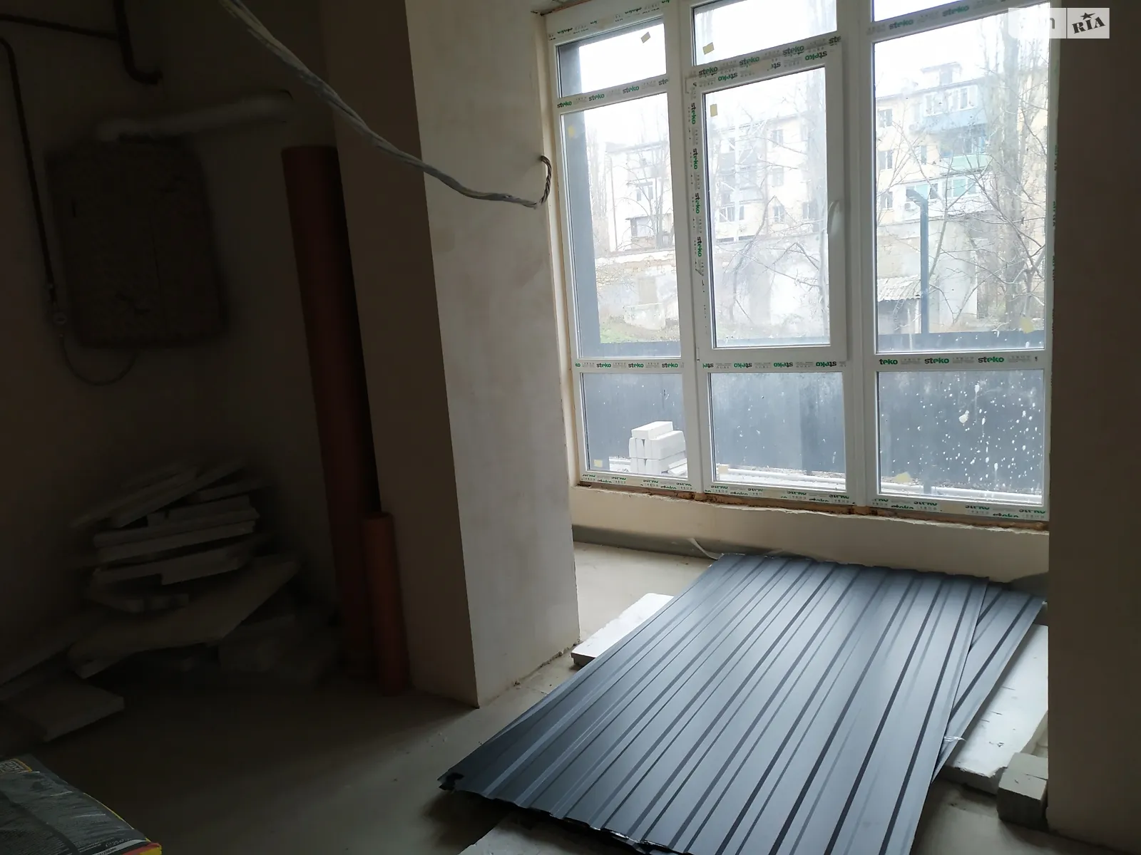 Продается 1-комнатная квартира 40.4 кв. м в Одессе, ул. Космонавтов - фото 1