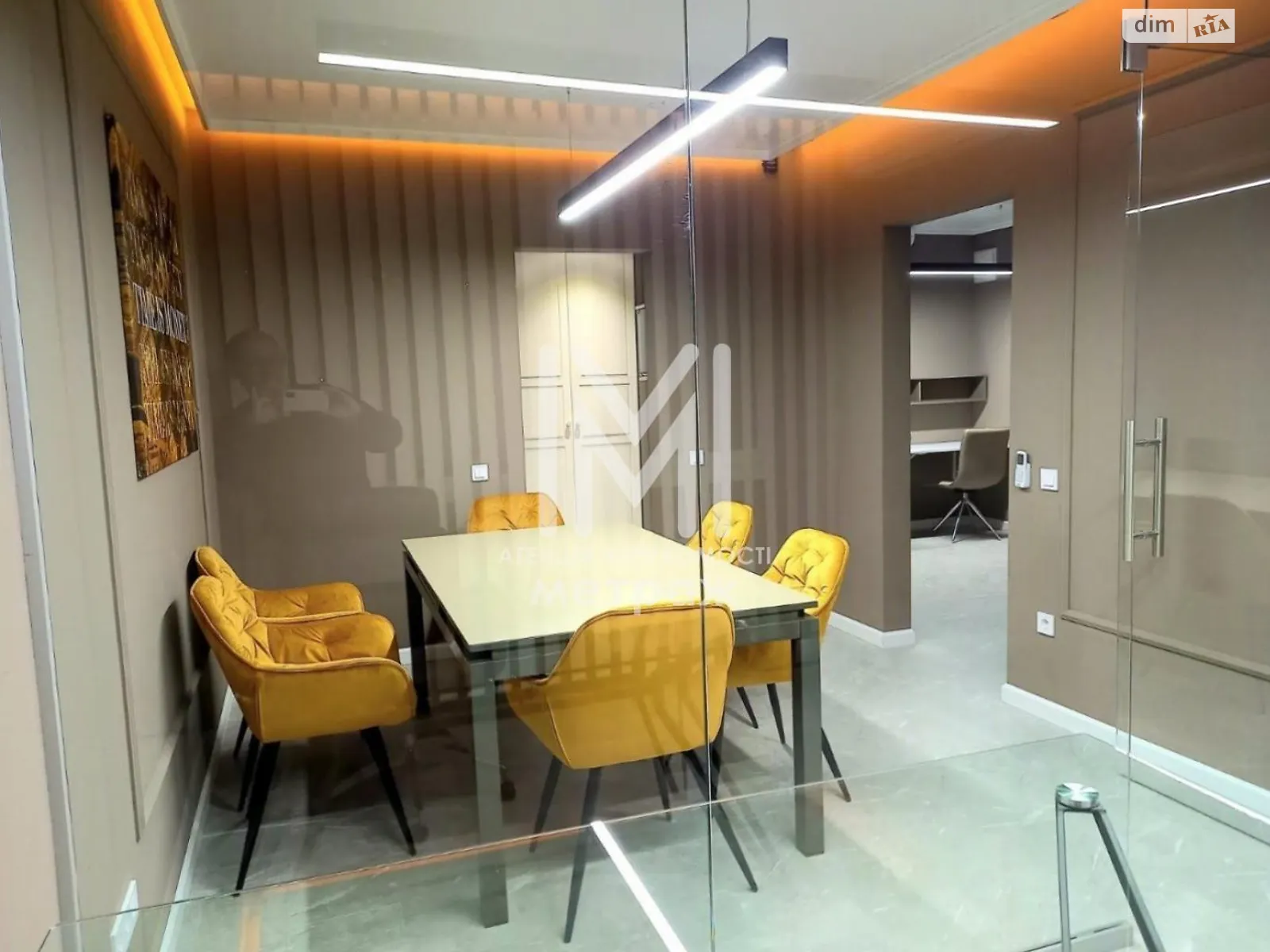 Продається офіс 76 кв. м в бізнес-центрі, цена: 186000 $ - фото 1