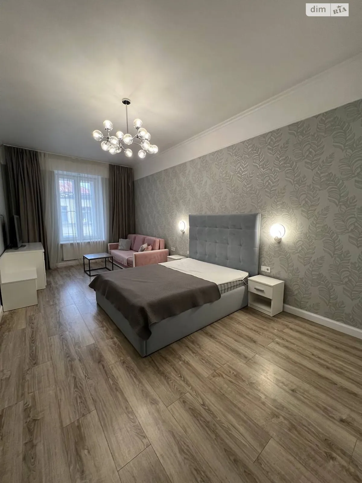Продается 2-комнатная квартира 69.4 кв. м в Львове, просп. Свободы - фото 1