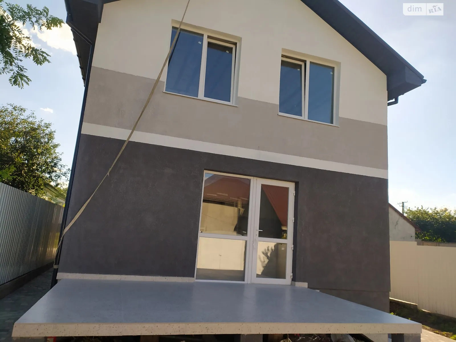 Продается дом на 2 этажа 122.2 кв. м с гаражом, цена: 95000 $ - фото 1