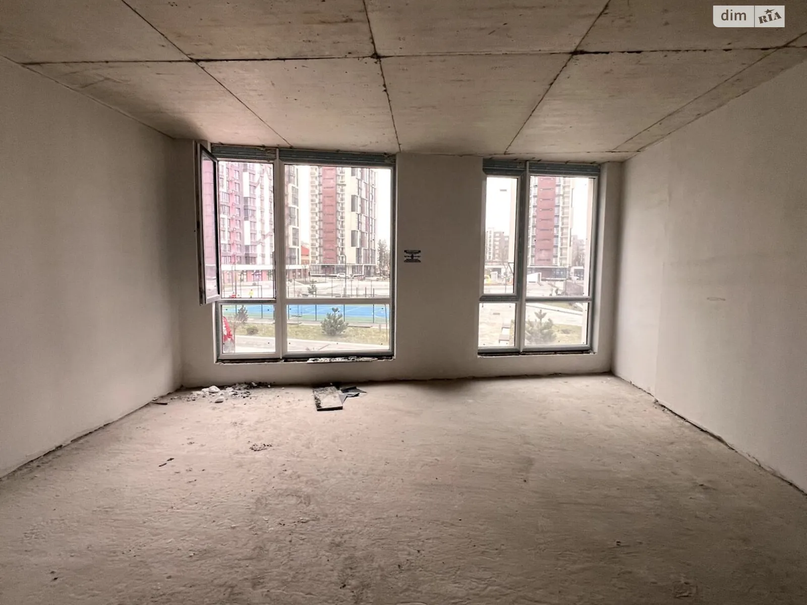 Продается 1-комнатная квартира 38 кв. м в Ивано-Франковске, ул. Ленкавского, 34 - фото 1
