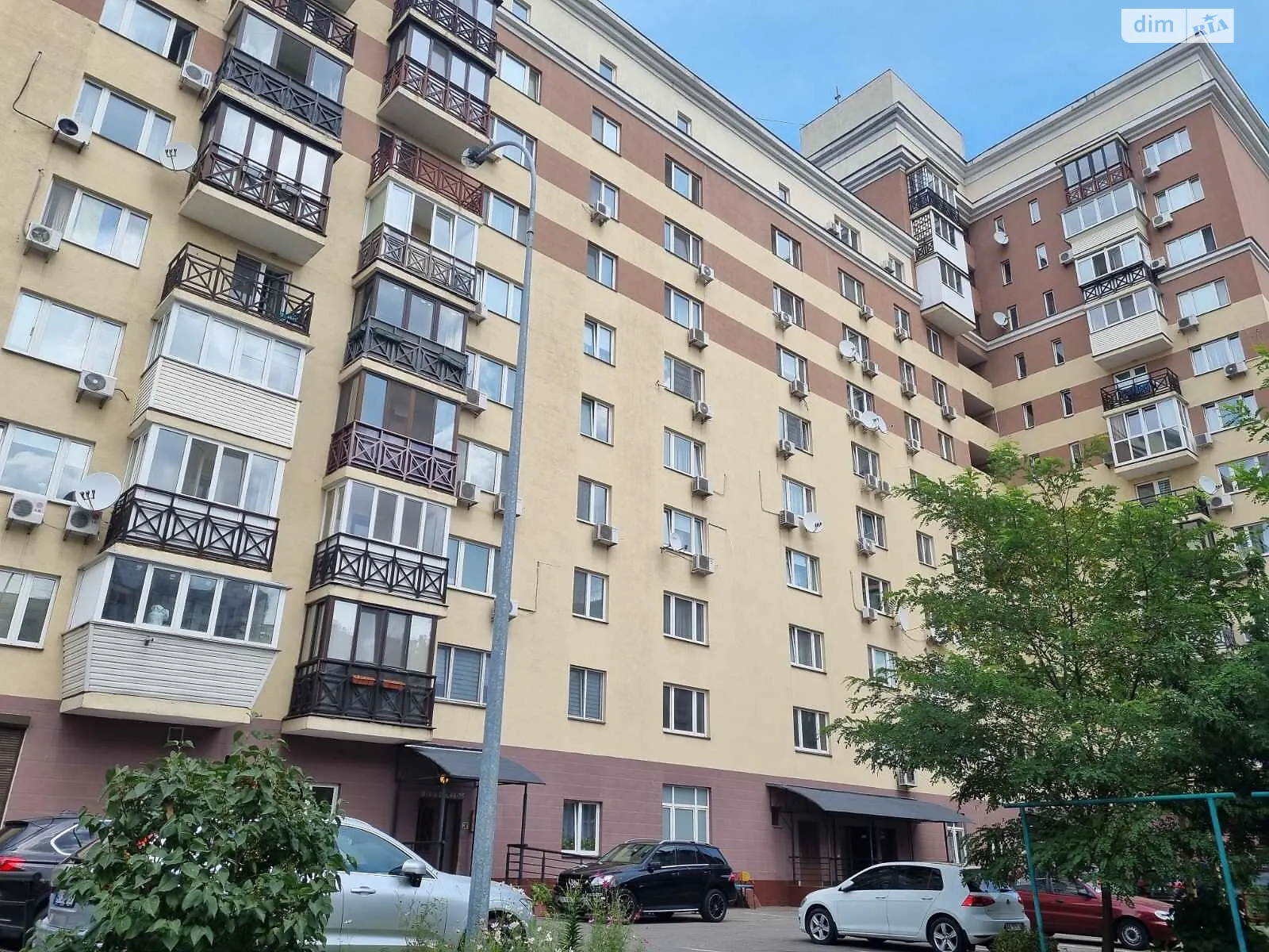 Продается 4-комнатная квартира 156.3 кв. м в Киеве, ул. Татарская, 27/4 - фото 1