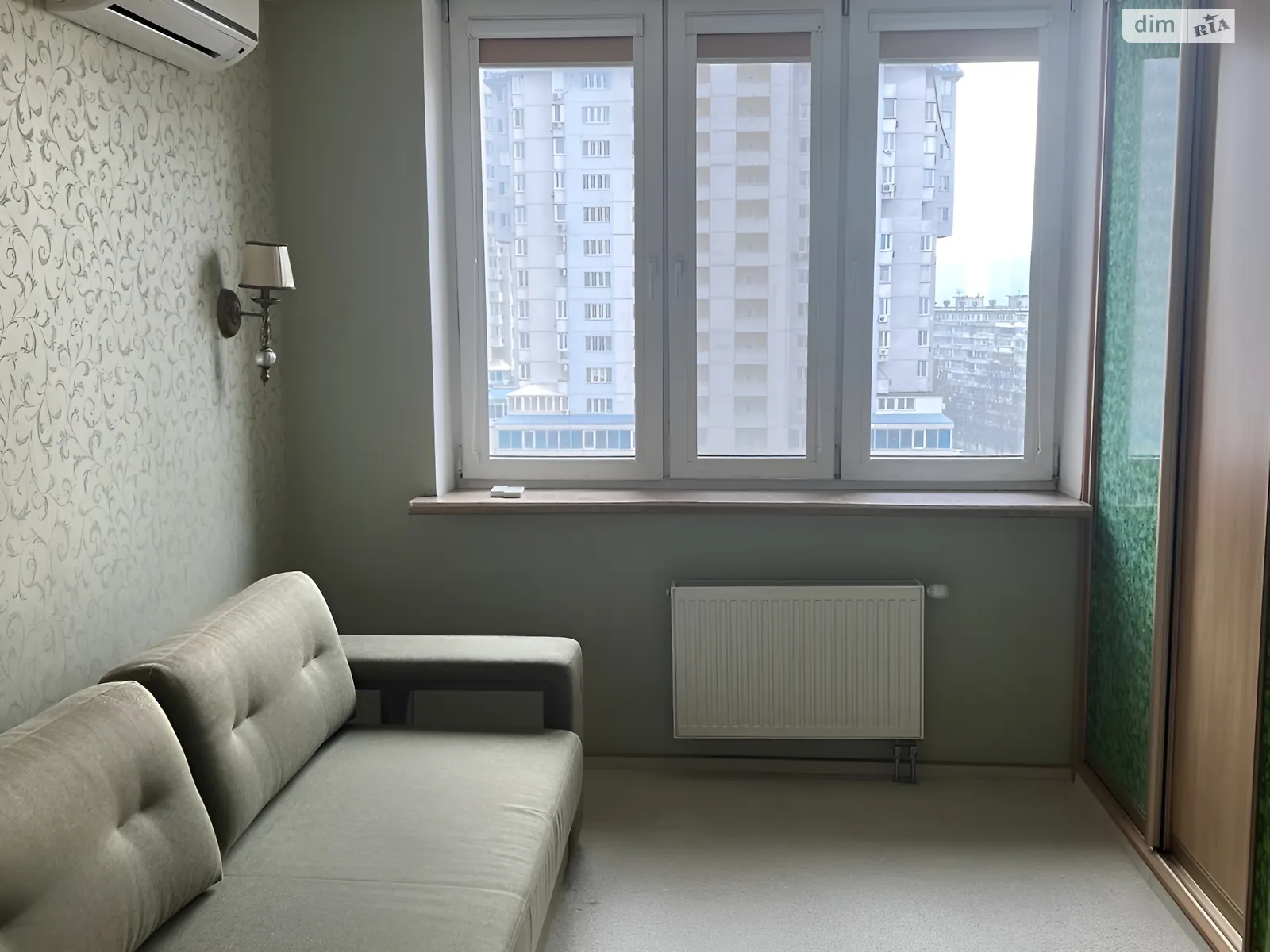 Продается 1-комнатная квартира 56.4 кв. м в Киеве, просп. Павла Тычины, 18Б - фото 1
