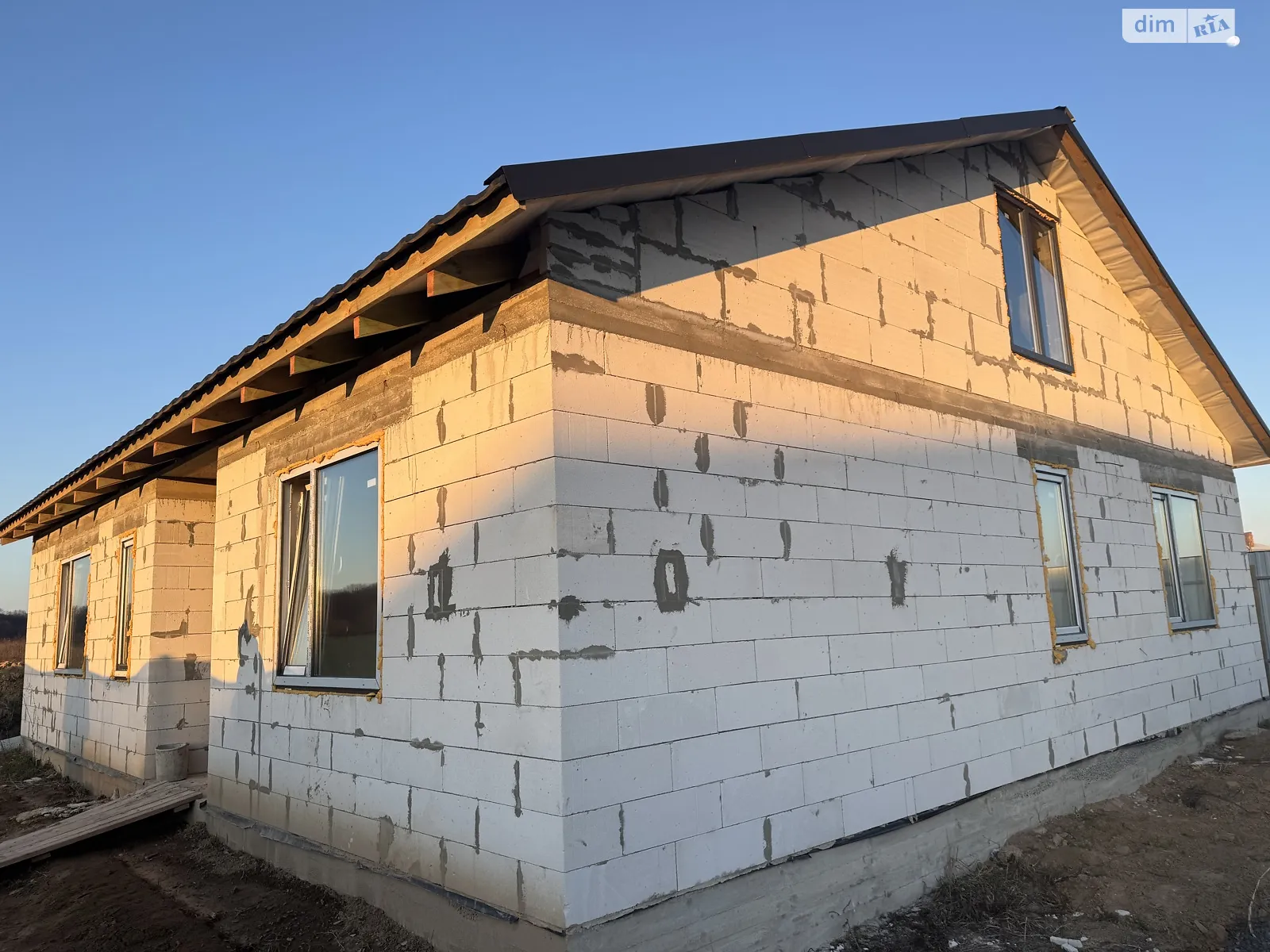Продается одноэтажный дом 120 кв. м с участком, цена: 75000 $ - фото 1