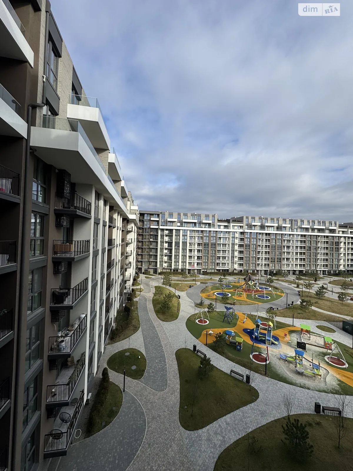 Продается 2-комнатная квартира 72 кв. м в Ужгороде, цена: 99400 $ - фото 1