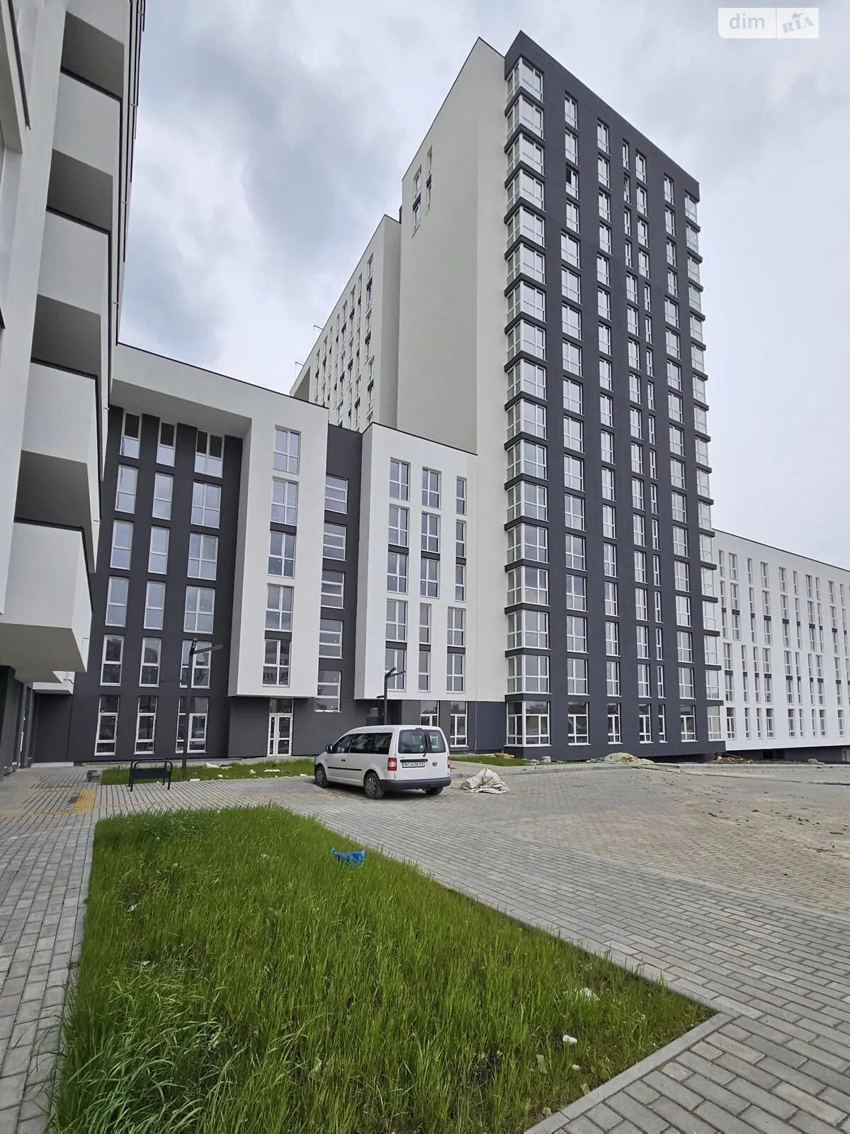 Продається 2-кімнатна квартира 60 кв. м у Львові, вул. Володимира Янева - фото 1
