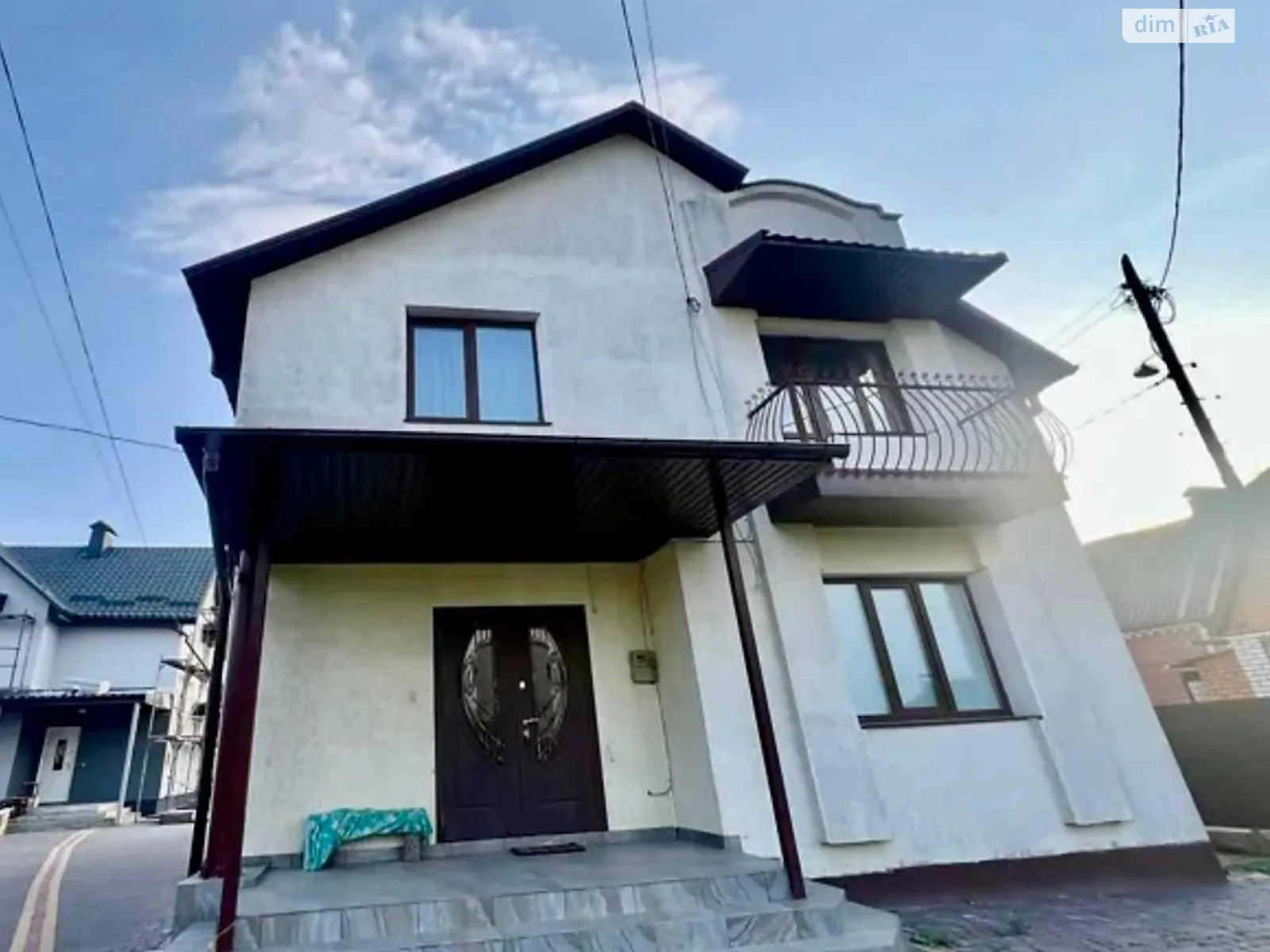 Продается дом на 2 этажа 224.5 кв. м с мебелью, цена: 169999 $ - фото 1