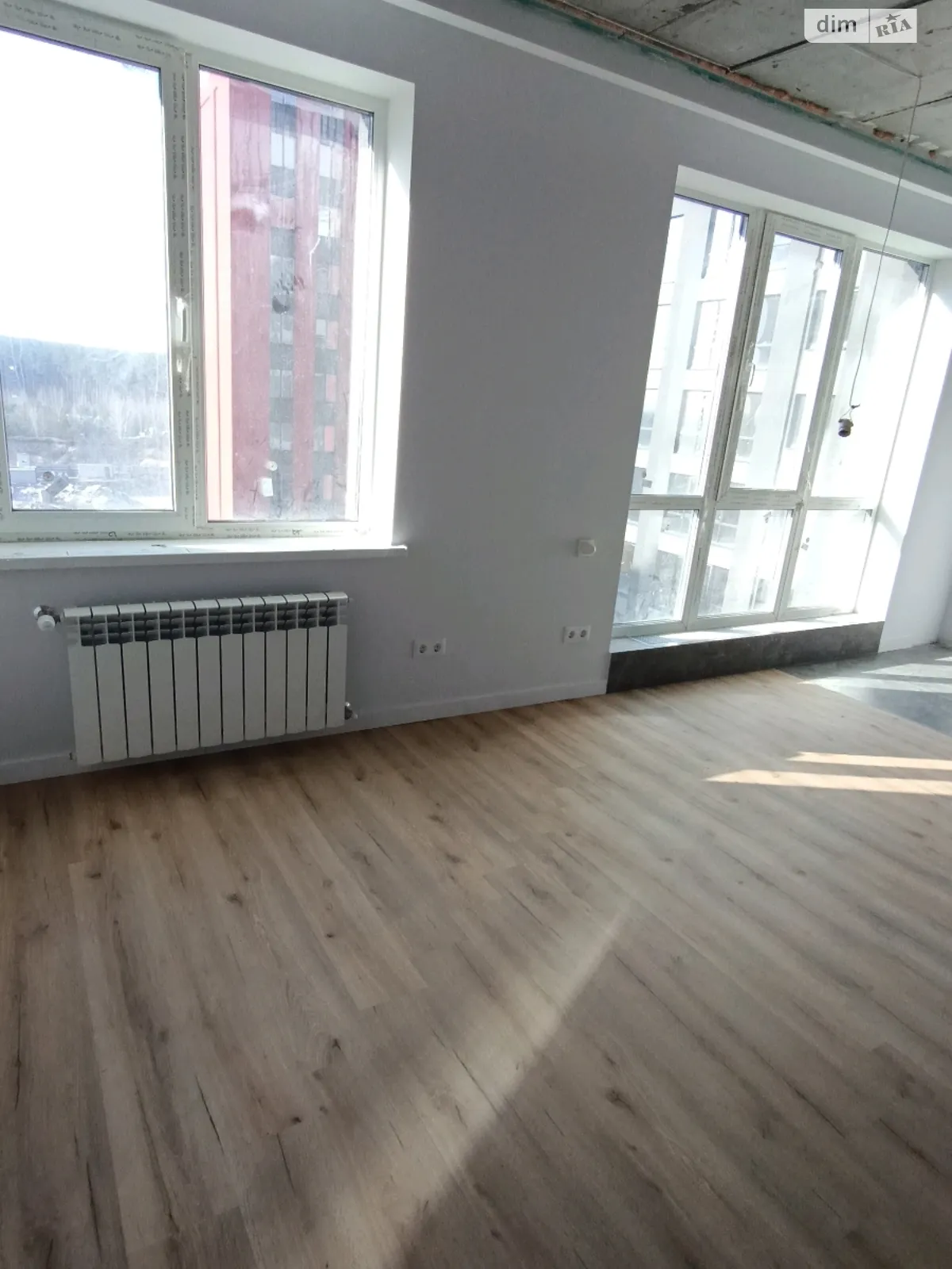 Продается 1-комнатная квартира 36 кв. м в Ирпене, ул. Университетская(Карла Маркса), 1М - фото 1